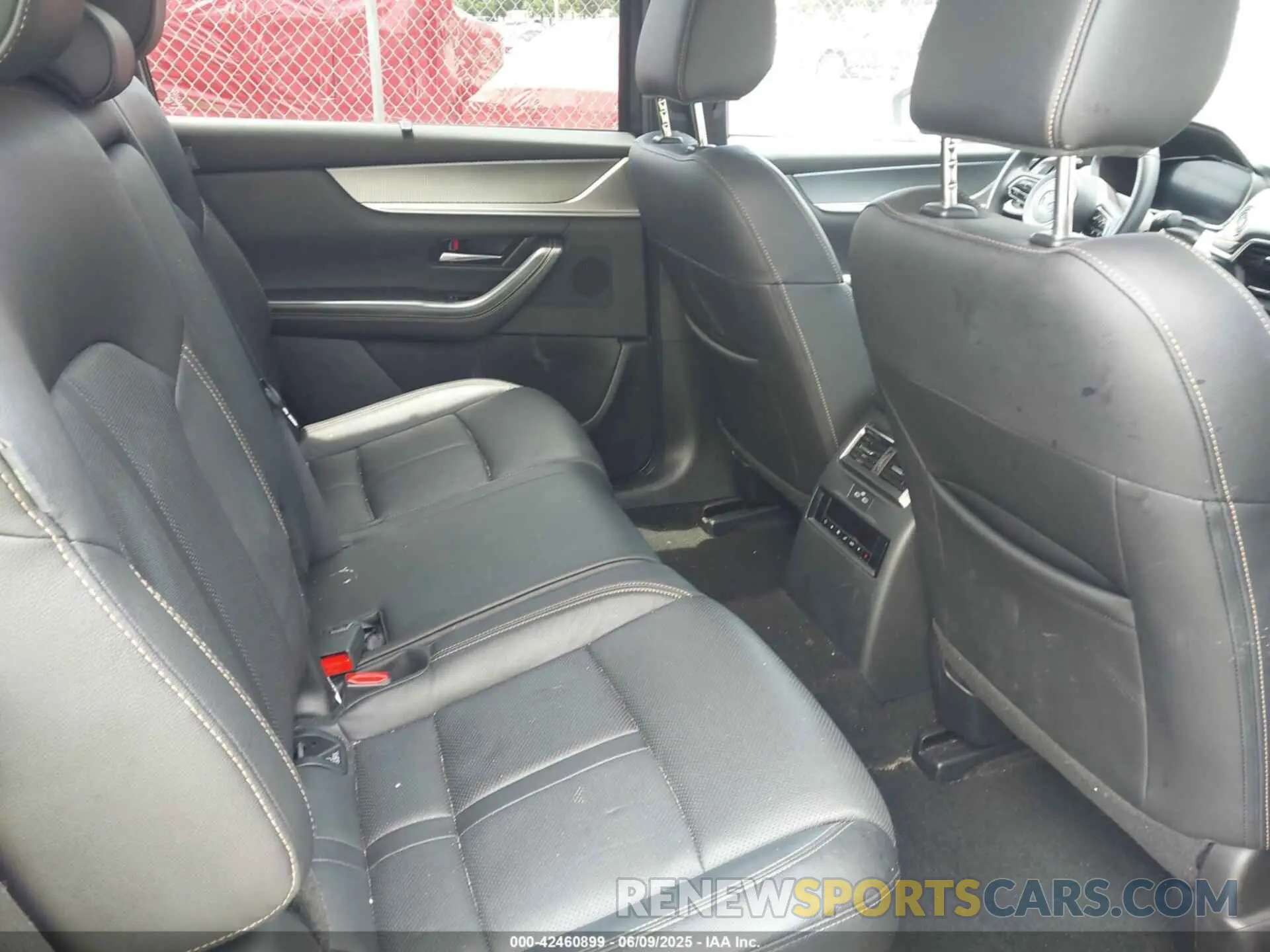 8 Photograph of a damaged car JM3KK1HC5R1147677 MAZDA CX-90 2024