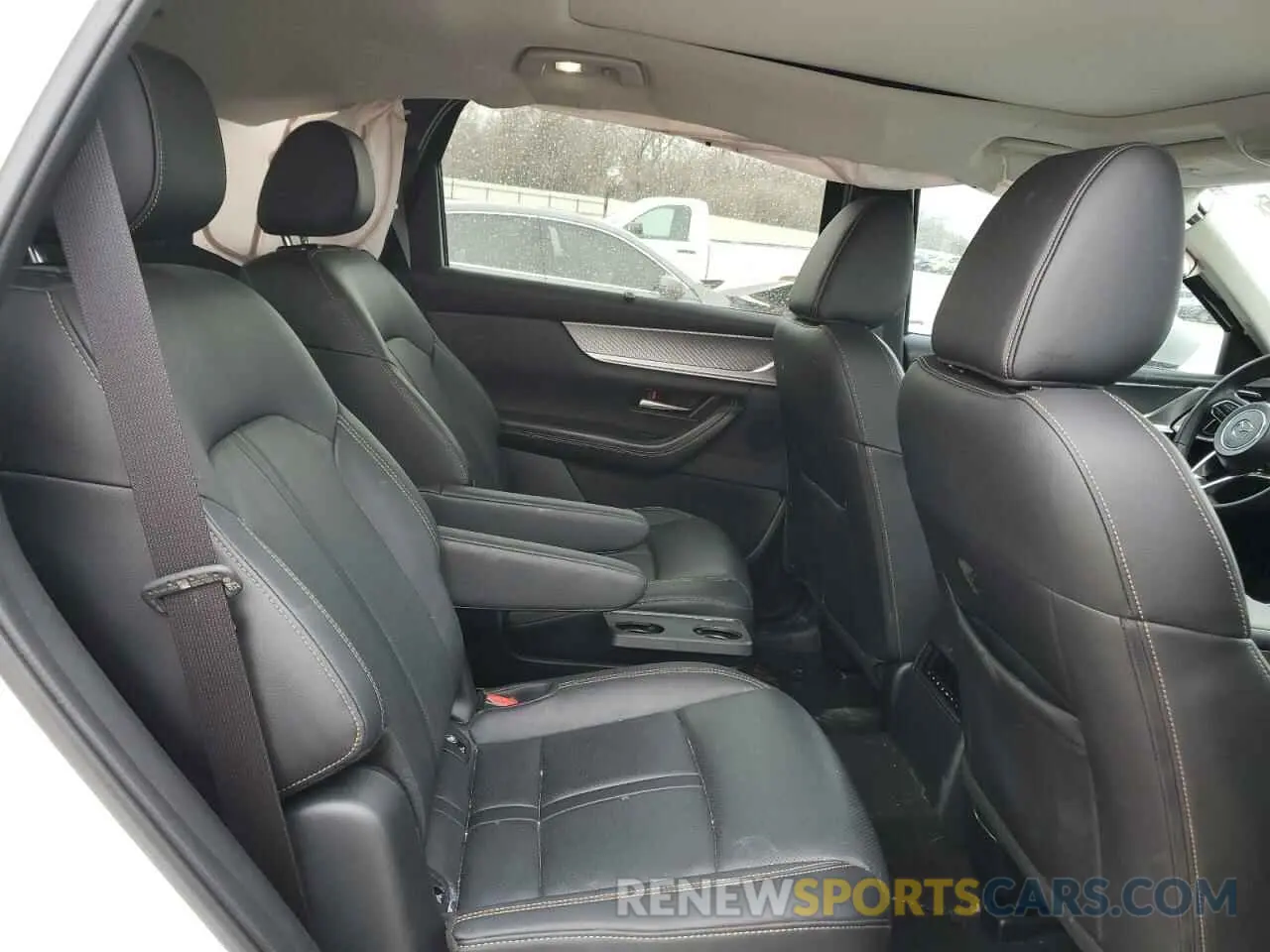 11 Photograph of a damaged car JM3KK1HC7R1131674 MAZDA CX-90 2024