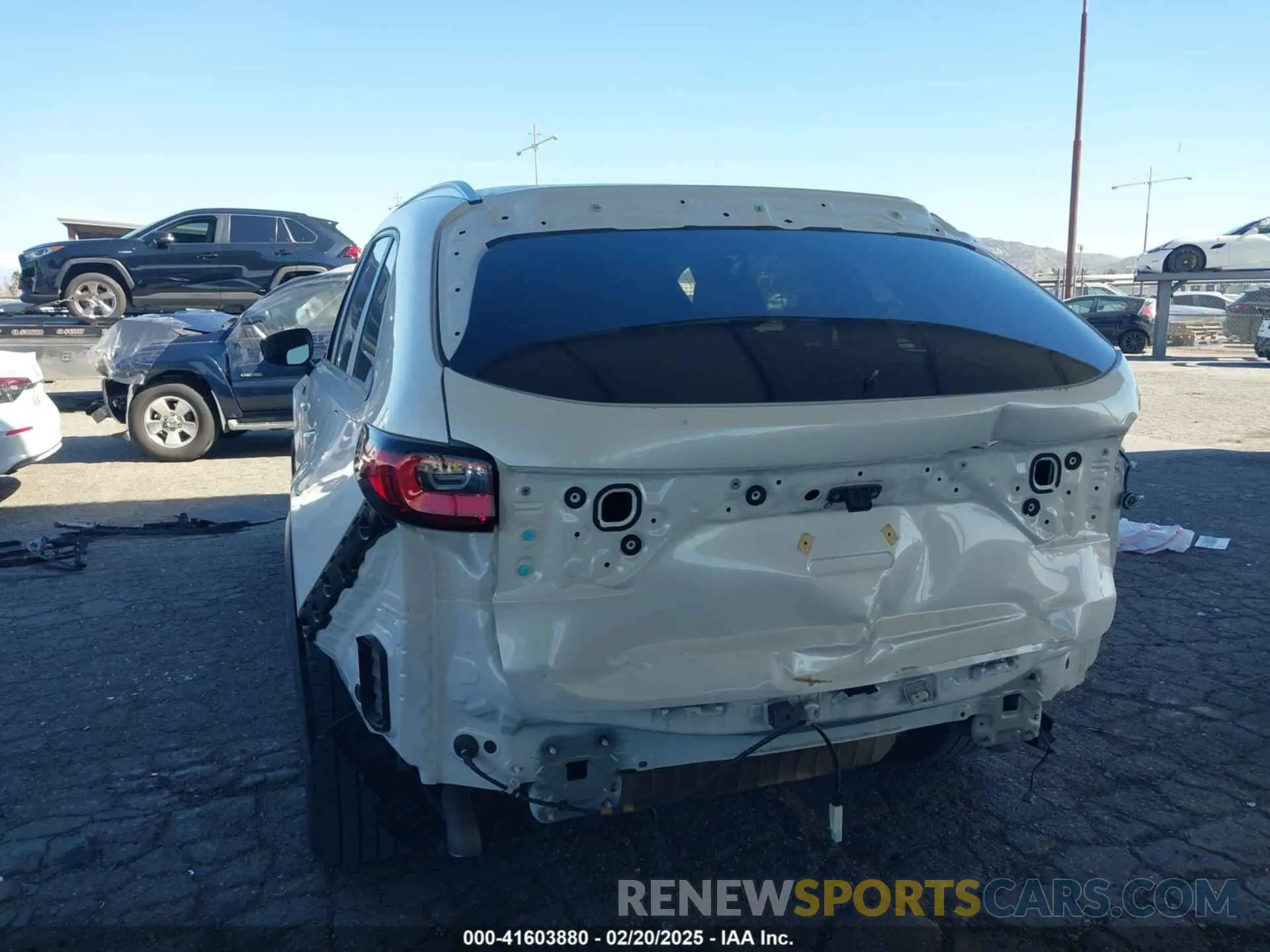 17 Photograph of a damaged car JM3KKAHD2R1118016 MAZDA CX-90 2024