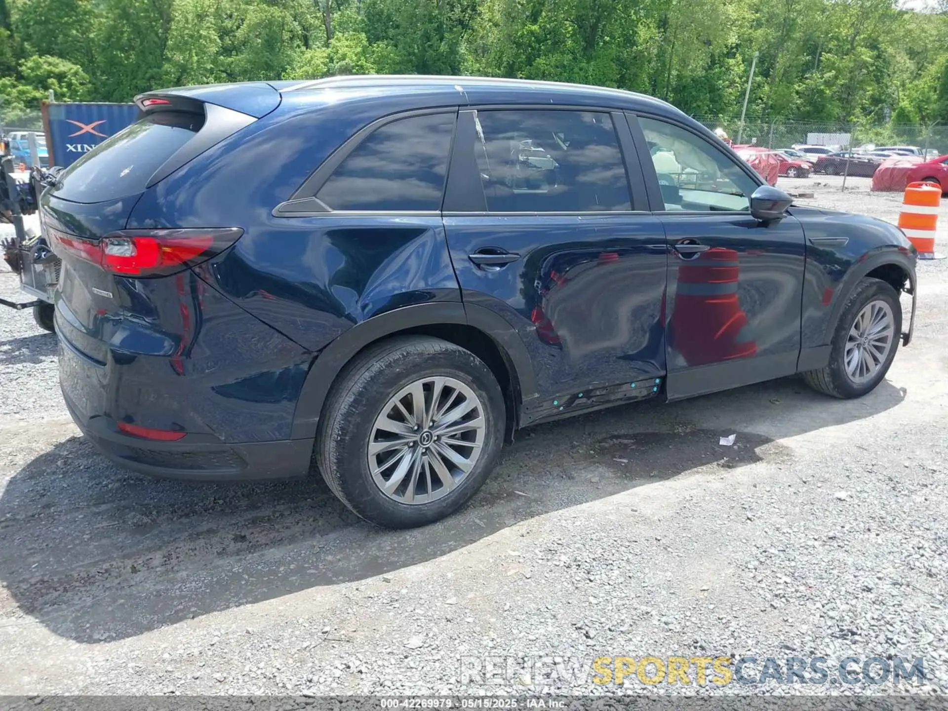 4 Photograph of a damaged car JM3KKAHD4R1142933 MAZDA CX-90 2024