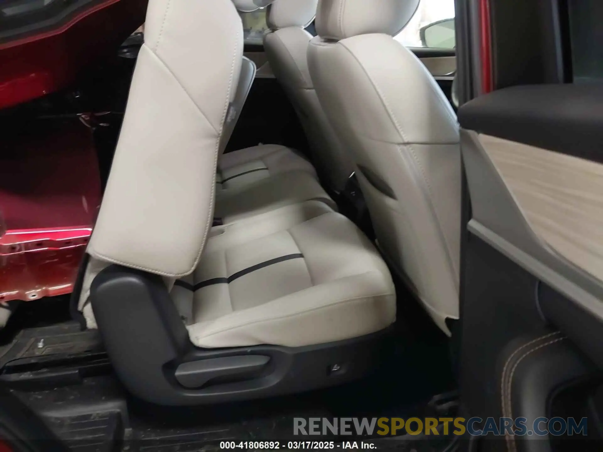 8 Photograph of a damaged car JM3KKBHD2R1174723 MAZDA CX-90 2024
