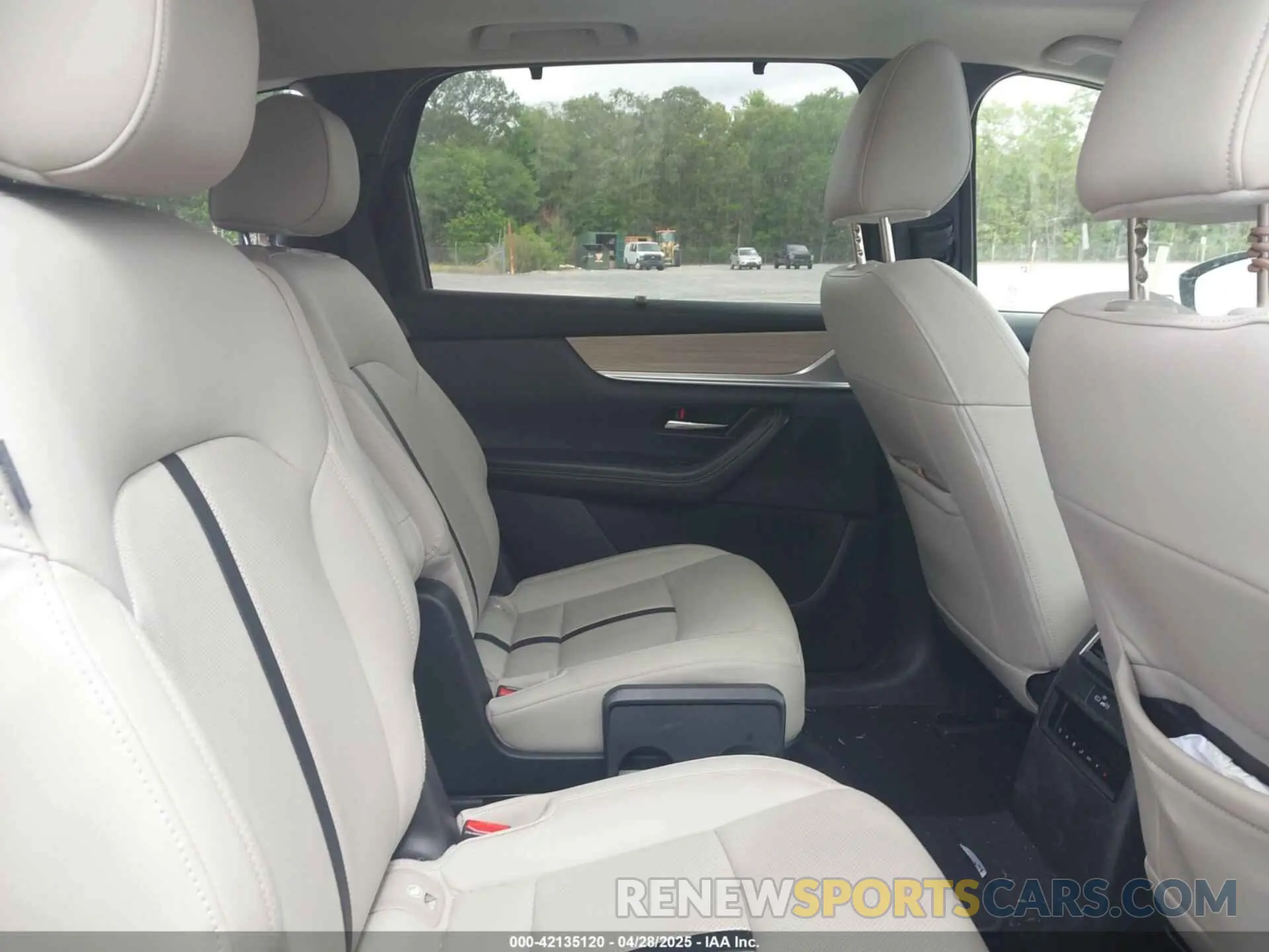 8 Photograph of a damaged car JM3KKBHD6R1118705 MAZDA CX-90 2024