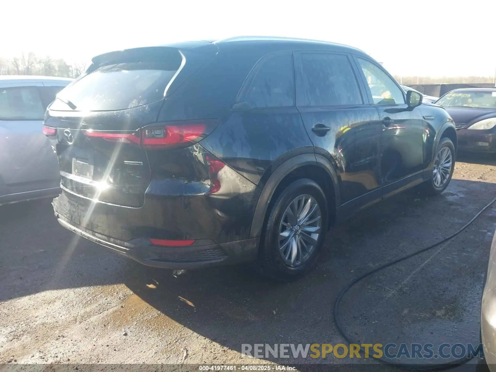 4 Photograph of a damaged car JM3KKBHD7R1119569 MAZDA CX-90 2024