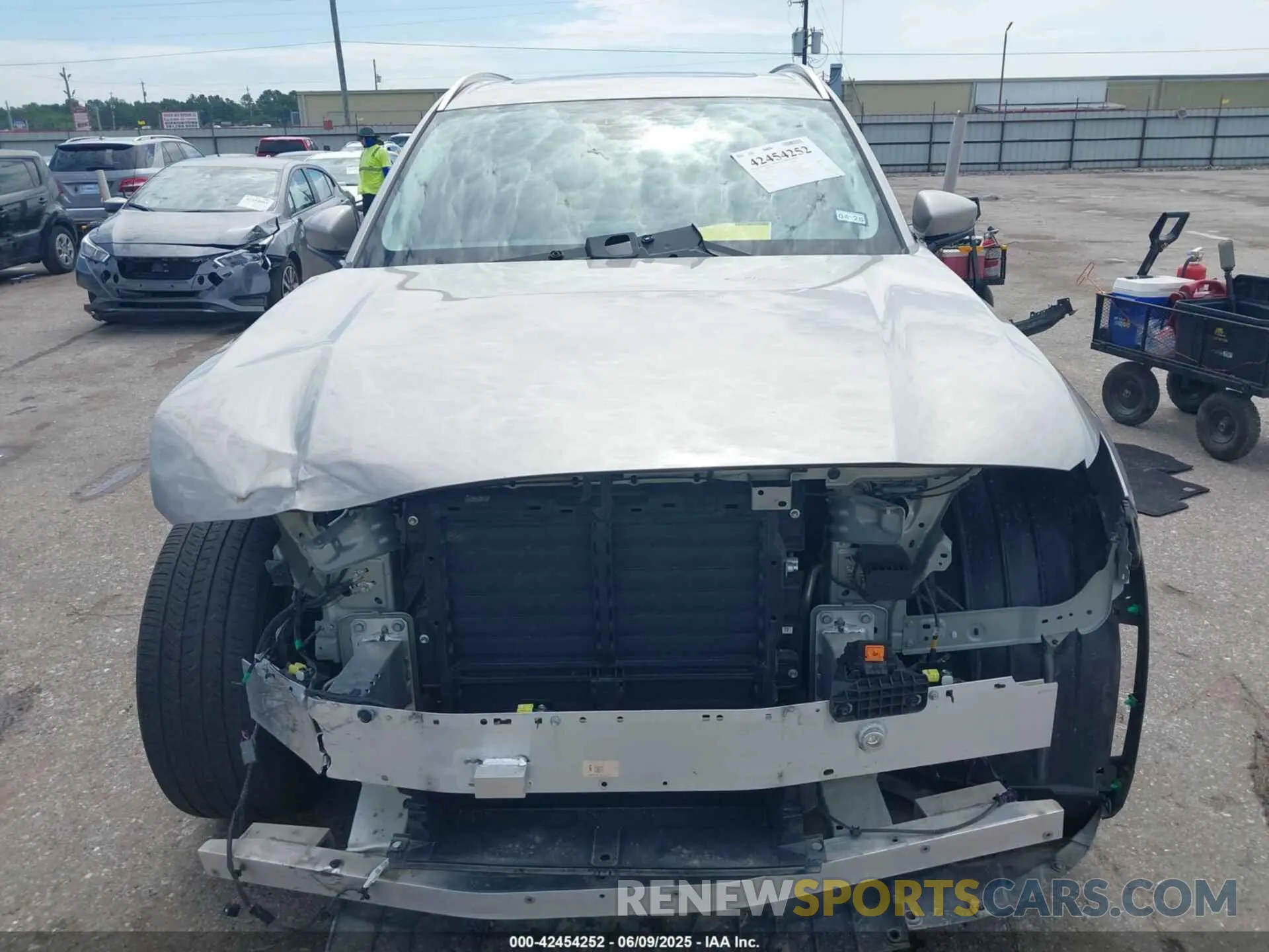 13 Photograph of a damaged car JM3KKBHD8R1147610 MAZDA CX-90 2024