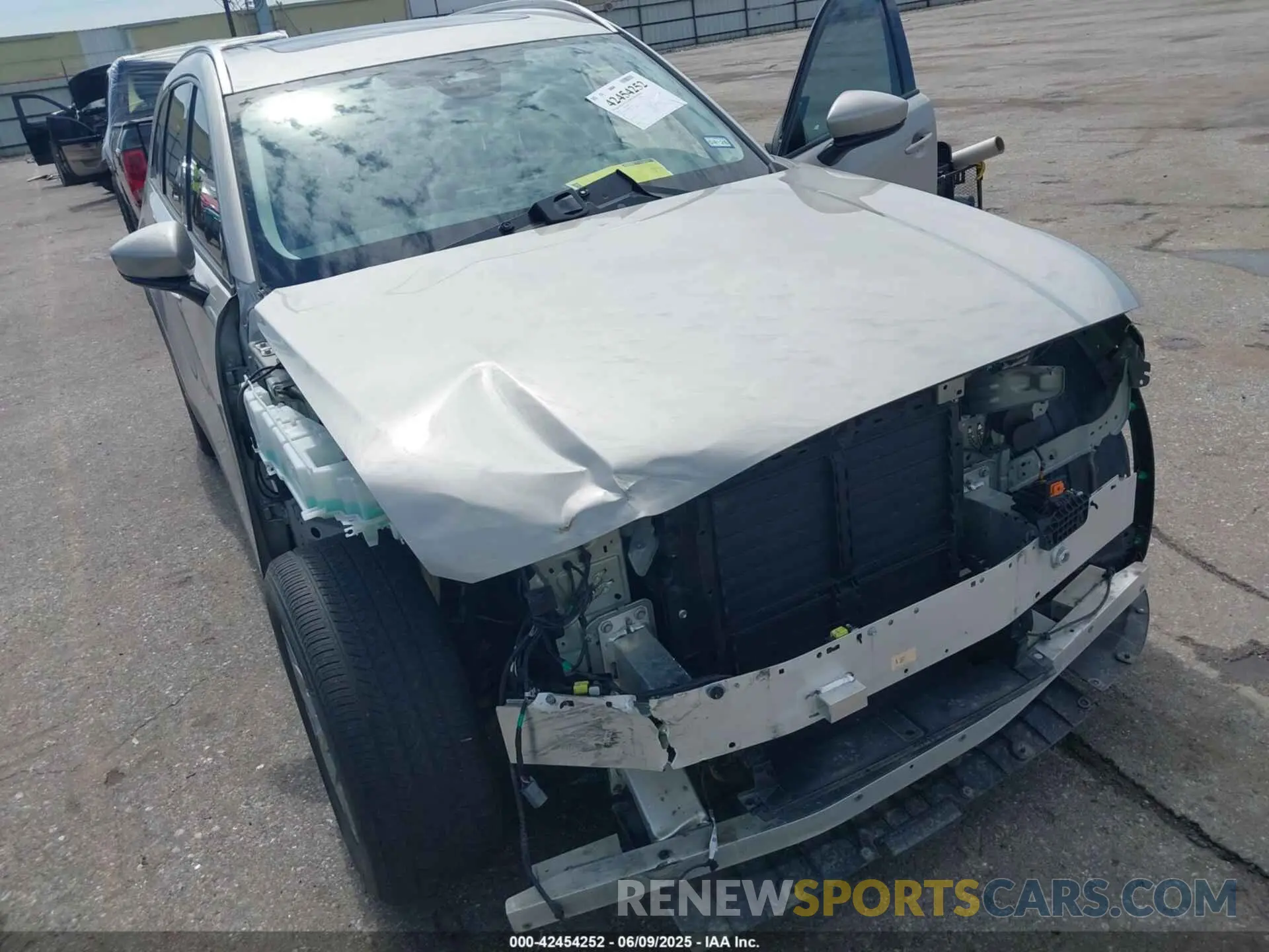 6 Photograph of a damaged car JM3KKBHD8R1147610 MAZDA CX-90 2024