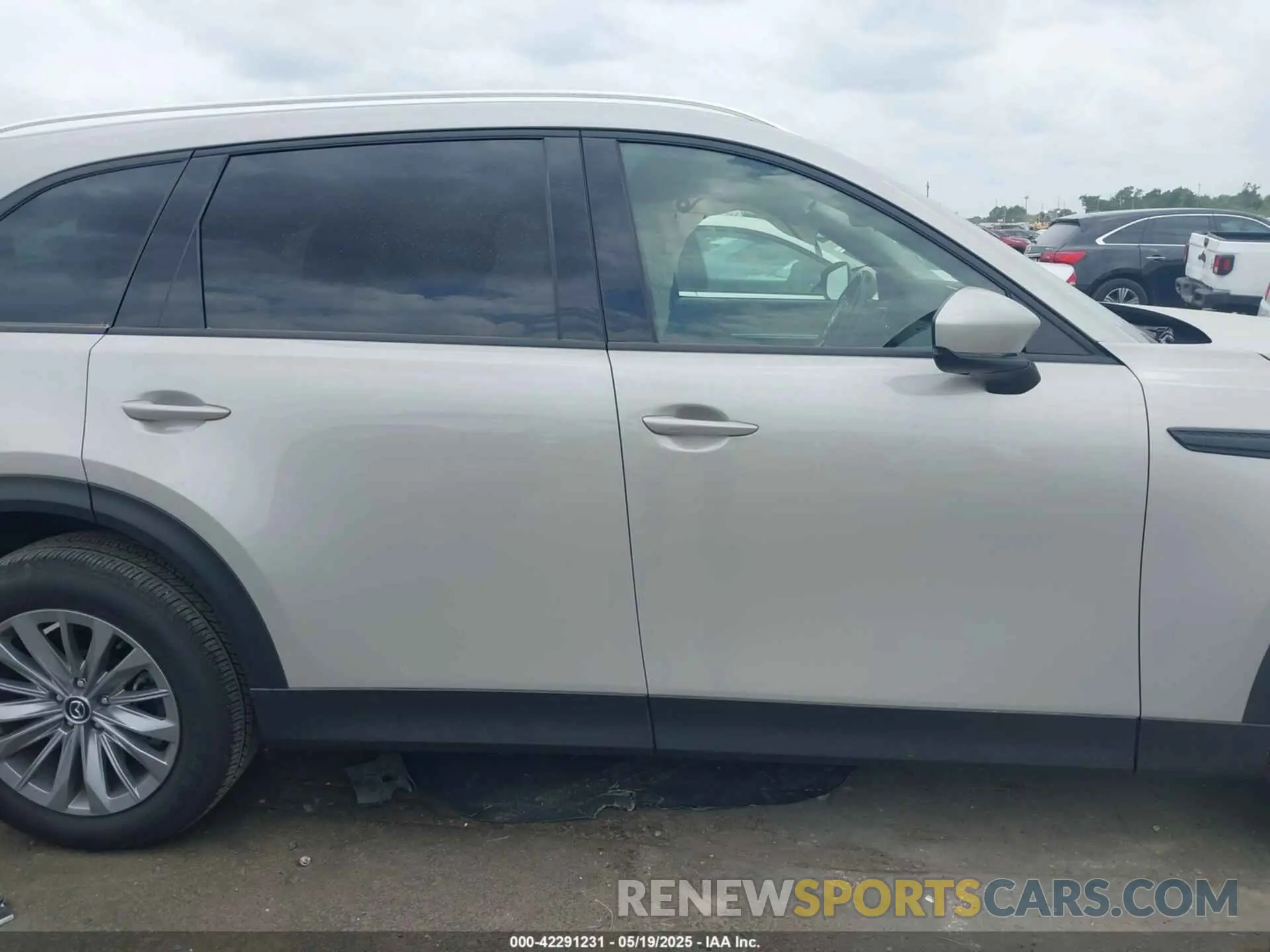 12 Photograph of a damaged car JM3KKBHD9R1114373 MAZDA CX-90 2024