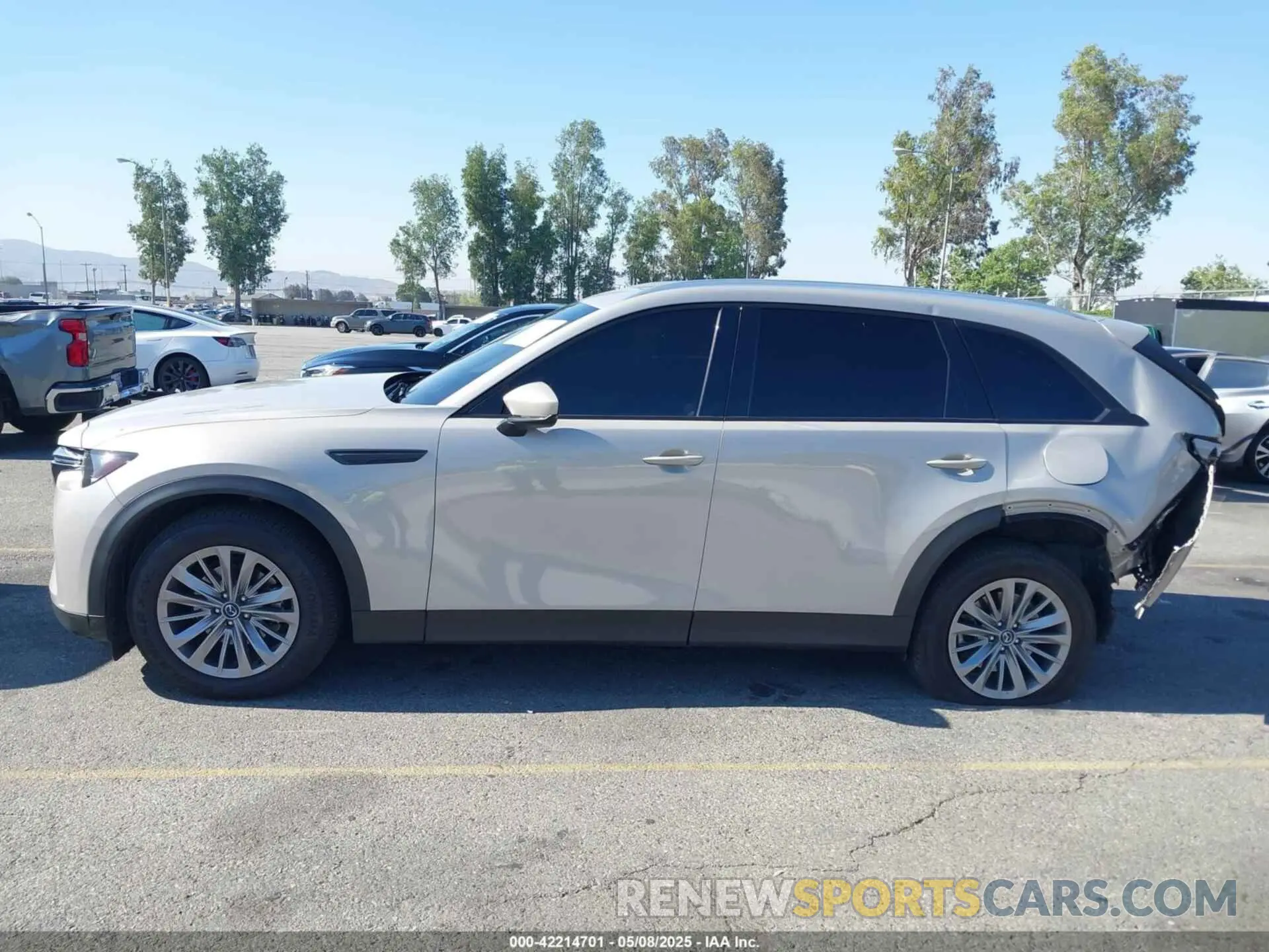 14 Photograph of a damaged car JM3KKCHD2R1108548 MAZDA CX-90 2024