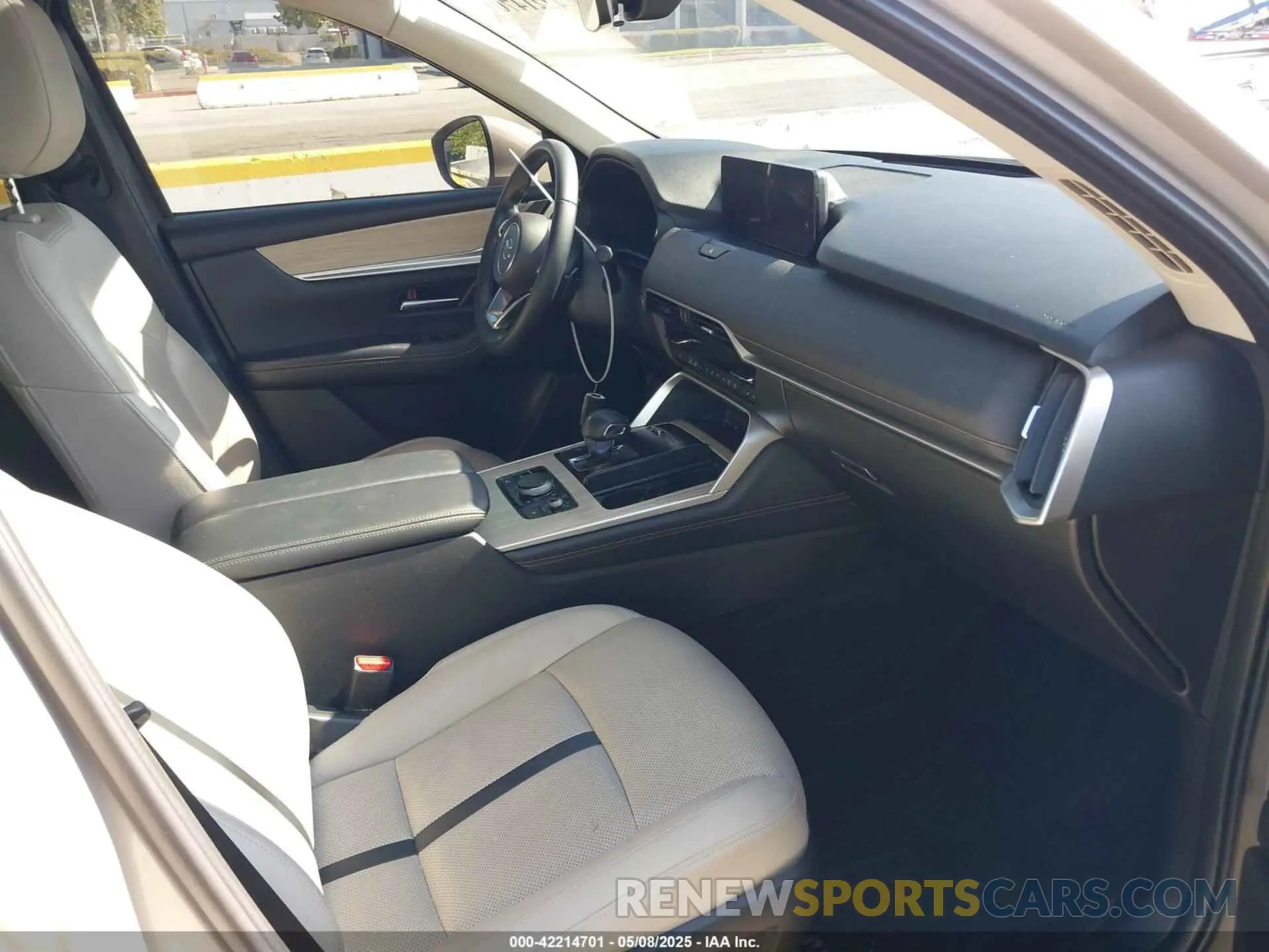 5 Photograph of a damaged car JM3KKCHD2R1108548 MAZDA CX-90 2024