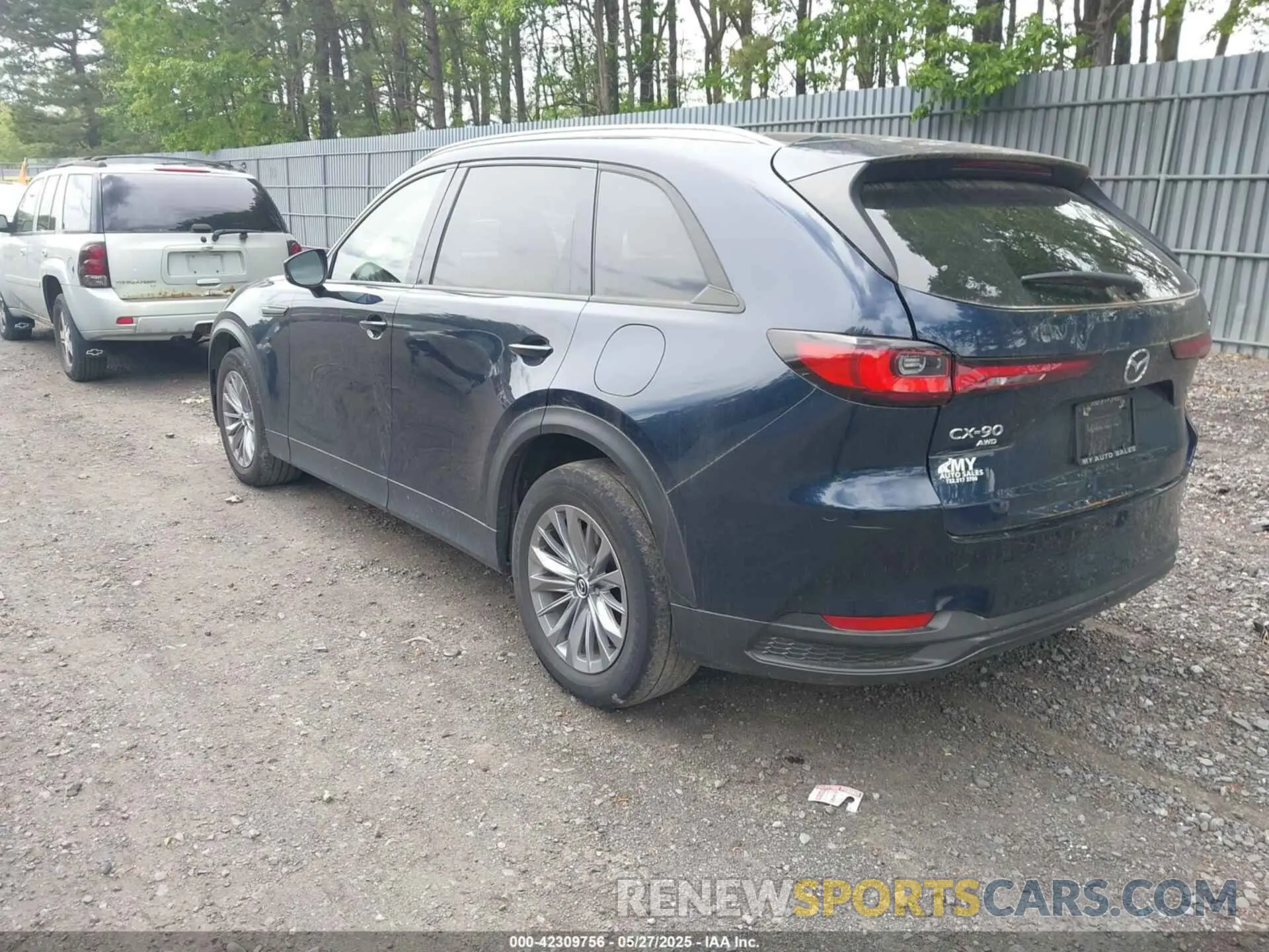 3 Photograph of a damaged car JM3KKCHD2R1123440 MAZDA CX-90 2024