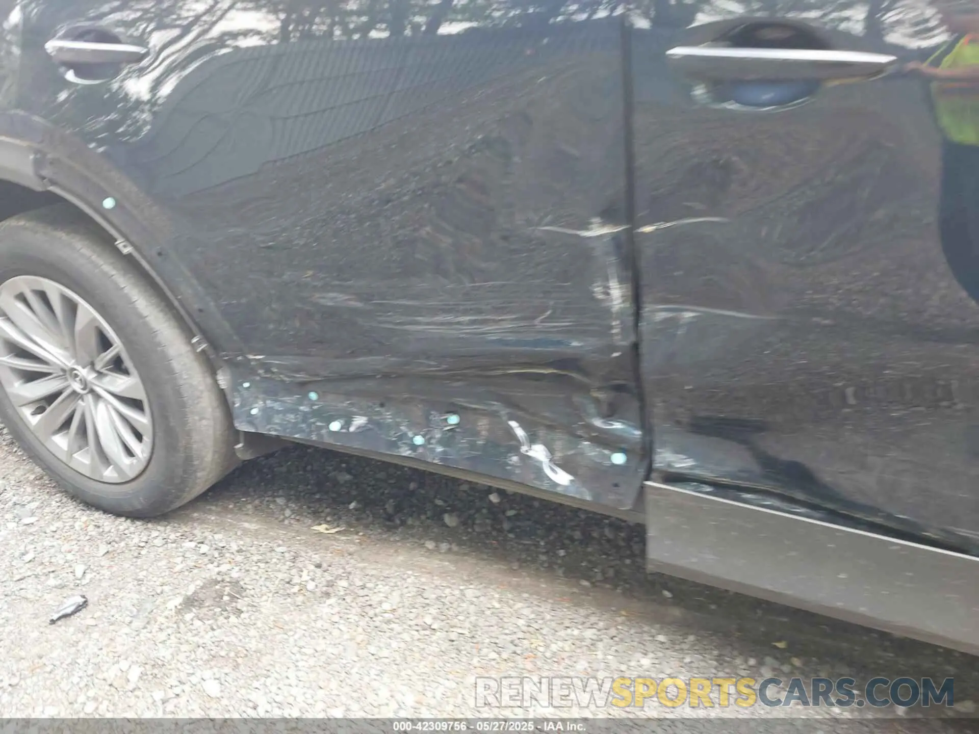 6 Photograph of a damaged car JM3KKCHD2R1123440 MAZDA CX-90 2024