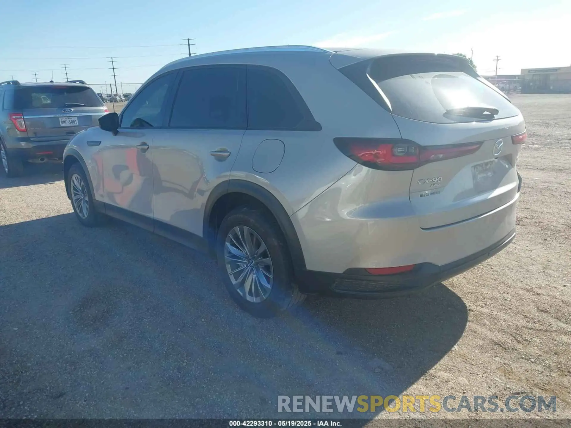 3 Photograph of a damaged car JM3KKCHD2R1128136 MAZDA CX-90 2024
