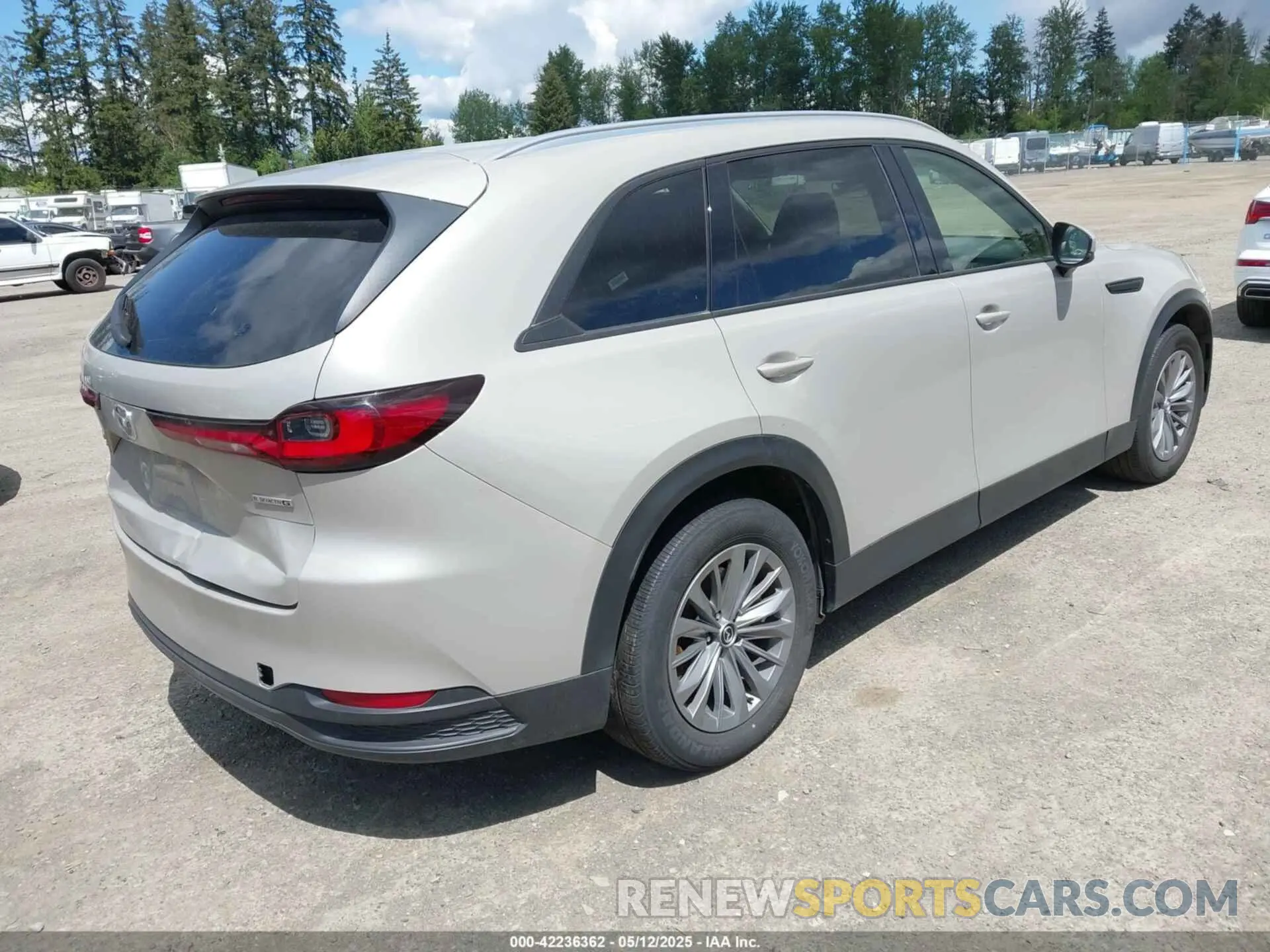 4 Photograph of a damaged car JM3KKCHD7R1117570 MAZDA CX-90 2024