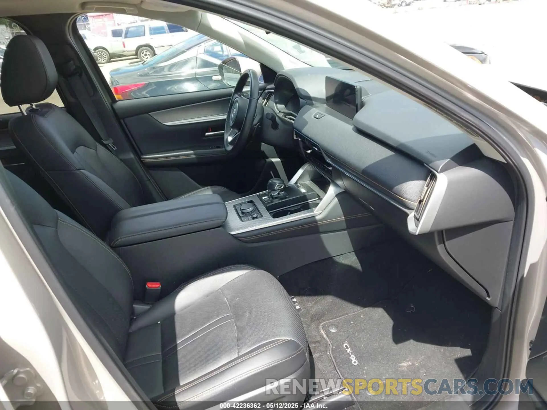5 Photograph of a damaged car JM3KKCHD7R1117570 MAZDA CX-90 2024