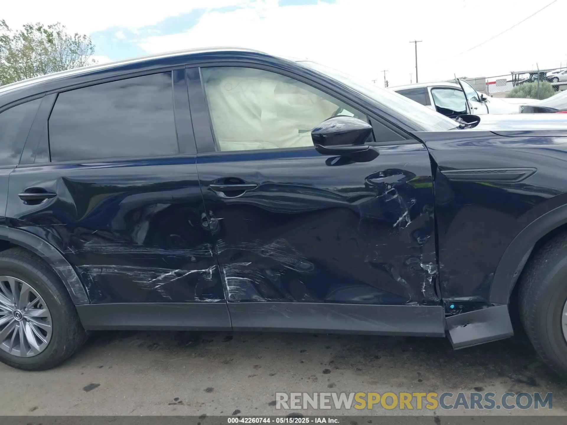 6 Photograph of a damaged car JM3KKCHD8R1112555 MAZDA CX-90 2024