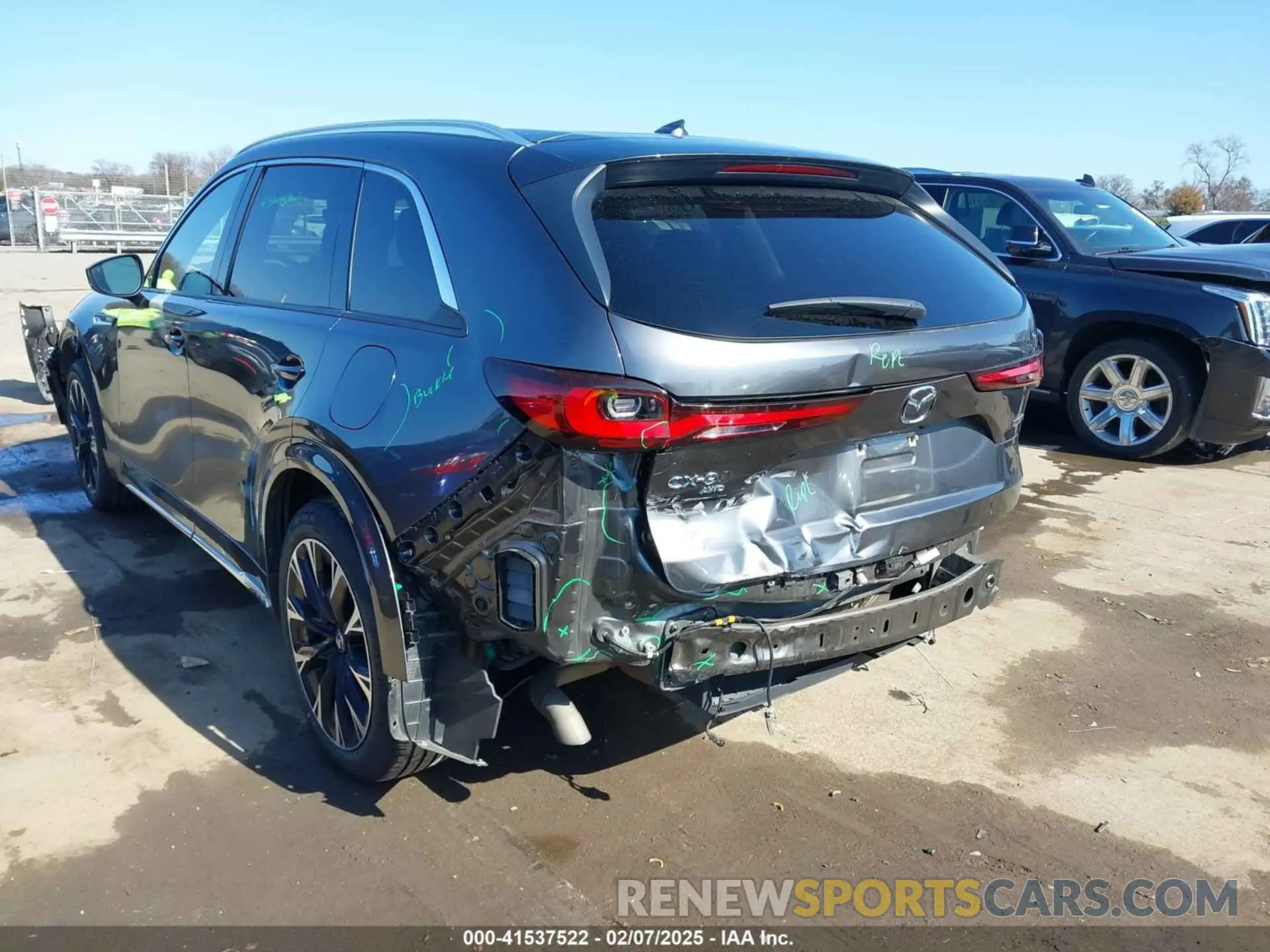 3 Photograph of a damaged car JM3KKDHC8R1112049 MAZDA CX-90 2024