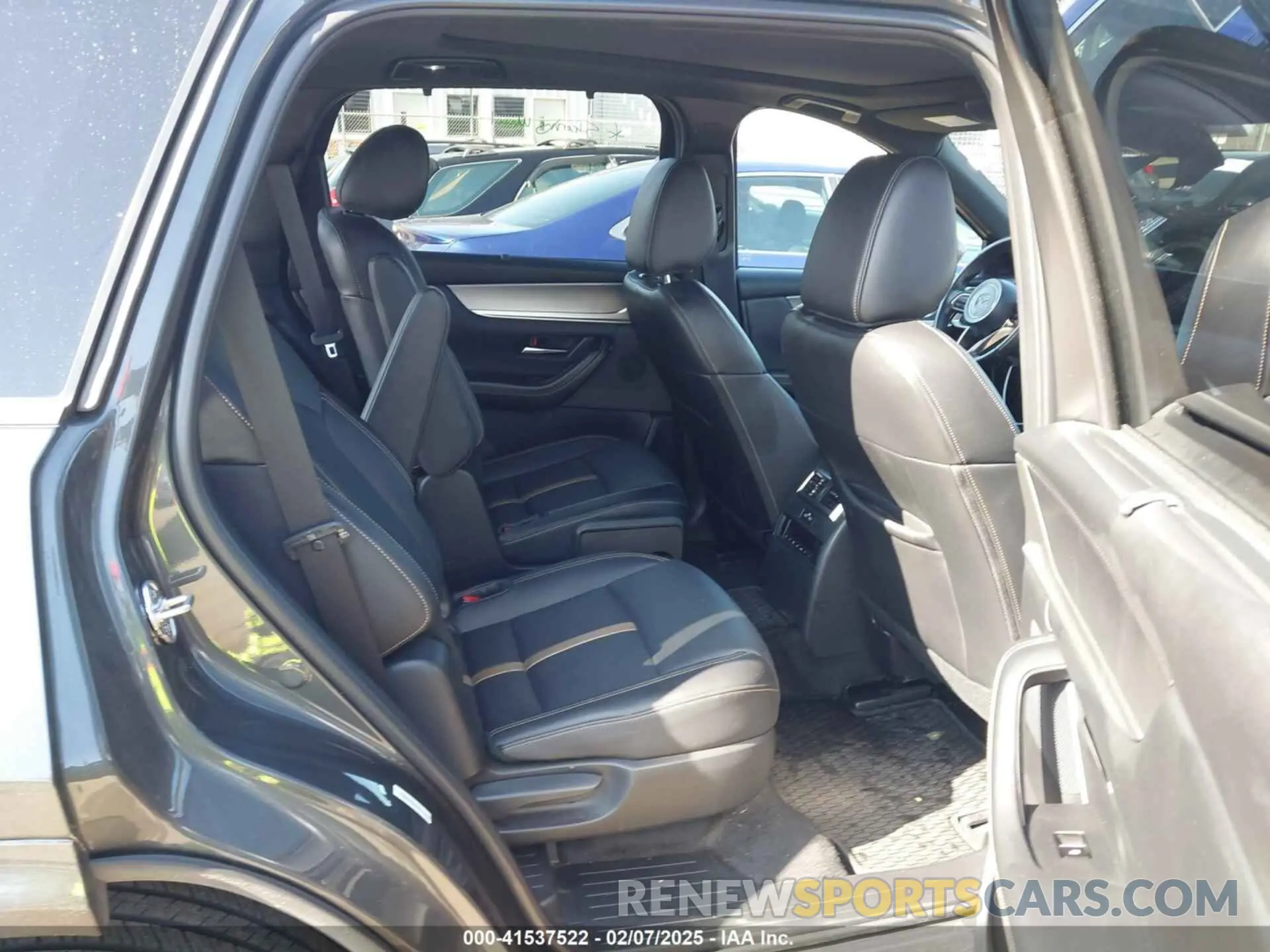 8 Photograph of a damaged car JM3KKDHC8R1112049 MAZDA CX-90 2024