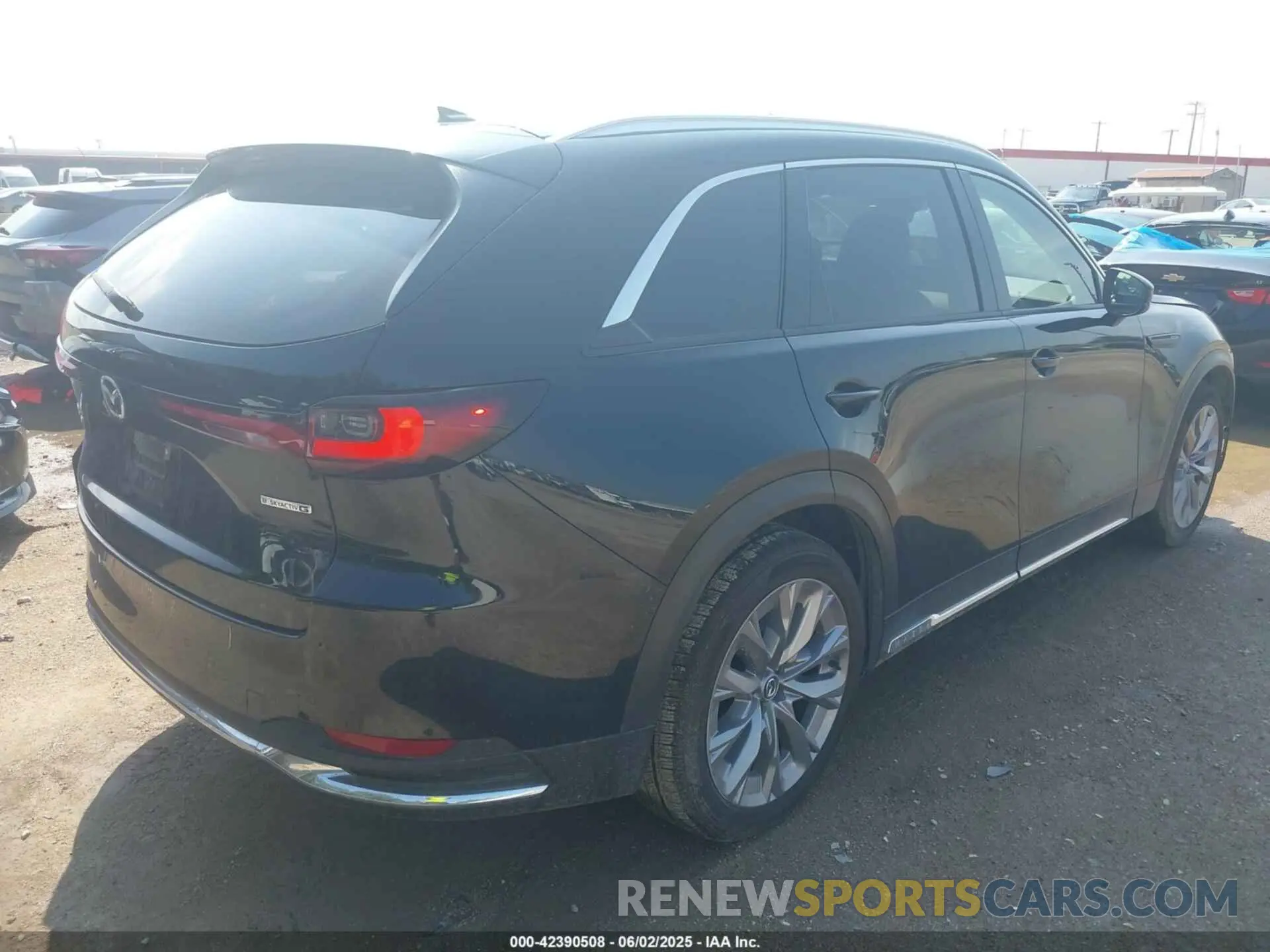 4 Photograph of a damaged car JM3KKDHD2R1162678 MAZDA CX-90 2024