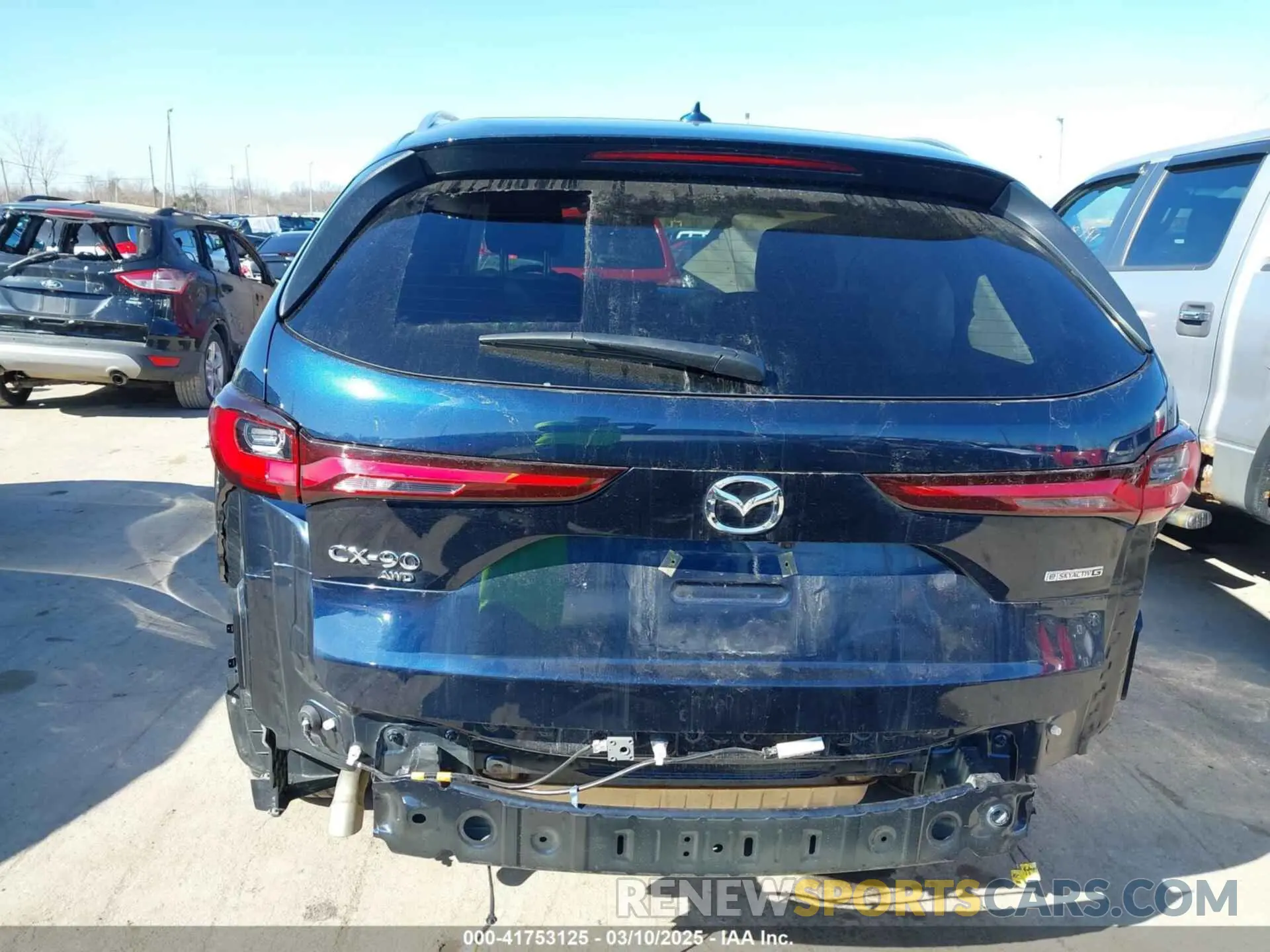 17 Photograph of a damaged car JM3KKDHD5R1168779 MAZDA CX-90 2024