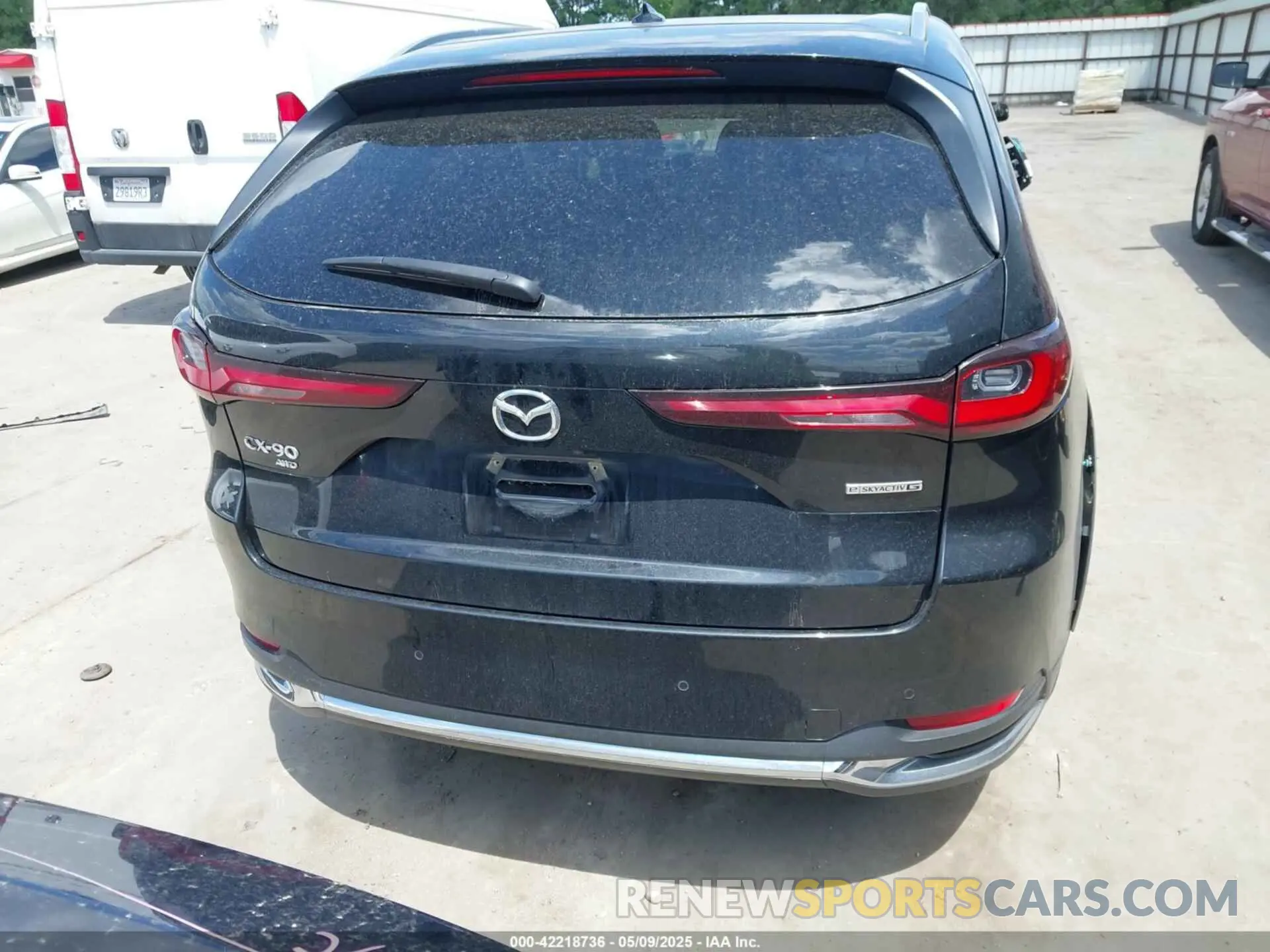 16 Photograph of a damaged car JM3KKDHD7R1121317 MAZDA CX-90 2024