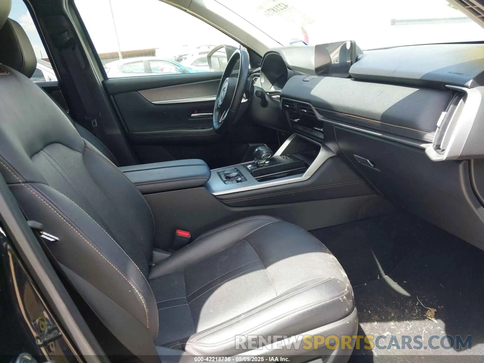 5 Photograph of a damaged car JM3KKDHD7R1121317 MAZDA CX-90 2024