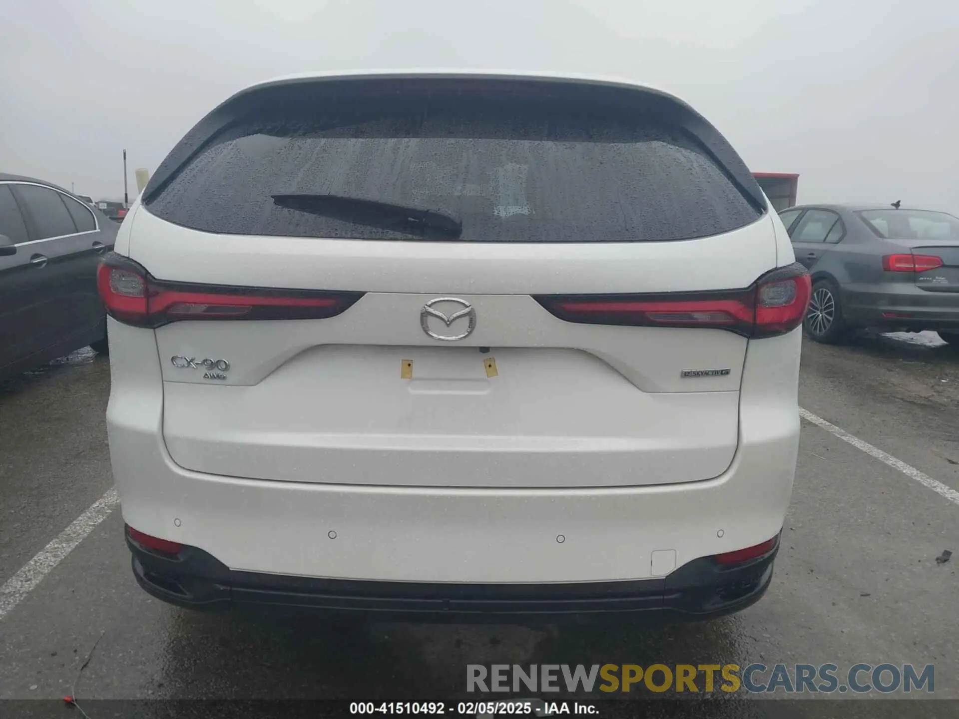 16 Photograph of a damaged car JM3KKBHD1S1191311 MAZDA CX-90 2025