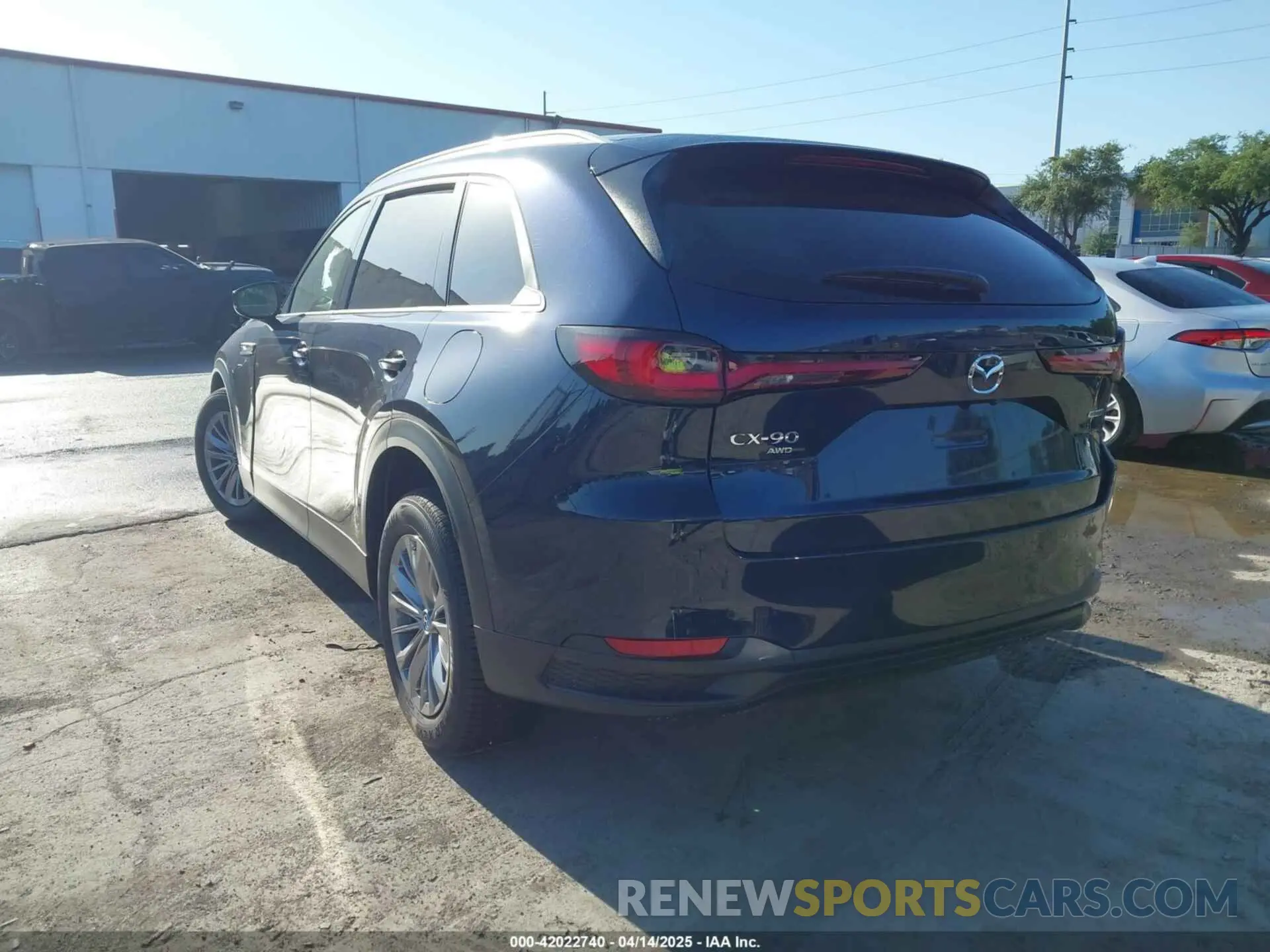 3 Photograph of a damaged car JM3KKBHD3S1217326 MAZDA CX-90 2025