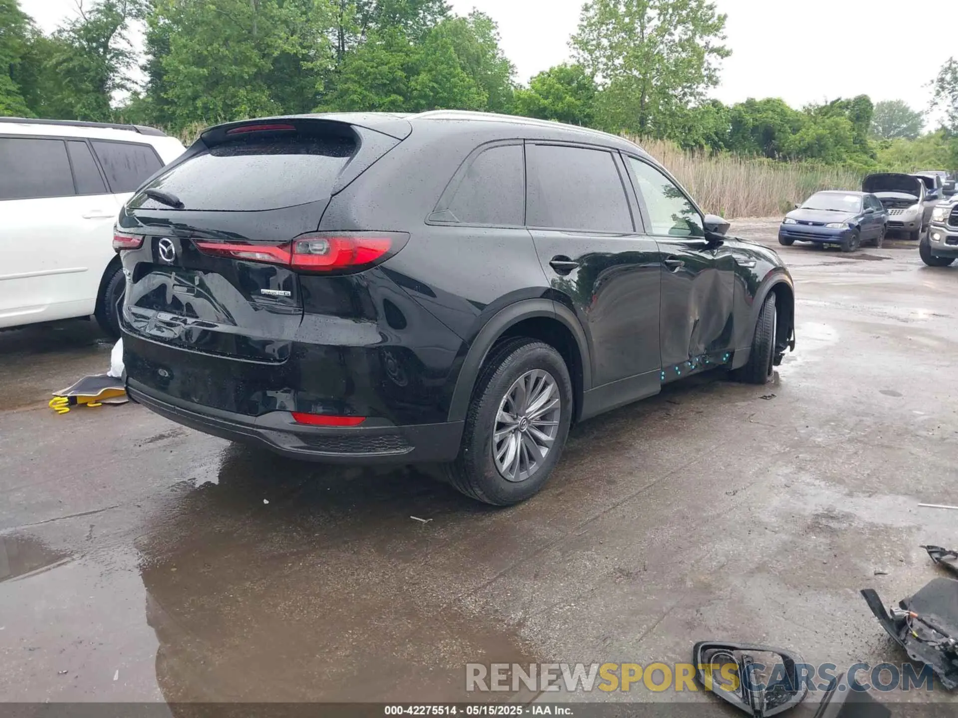 4 Photograph of a damaged car JM3KKBHD8S1215264 MAZDA CX-90 2025