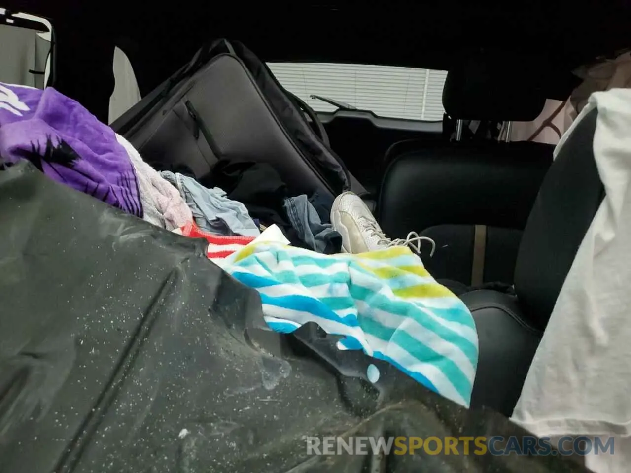 10 Photograph of a damaged car JM3KKEHD2S1209235 MAZDA CX-90 2025