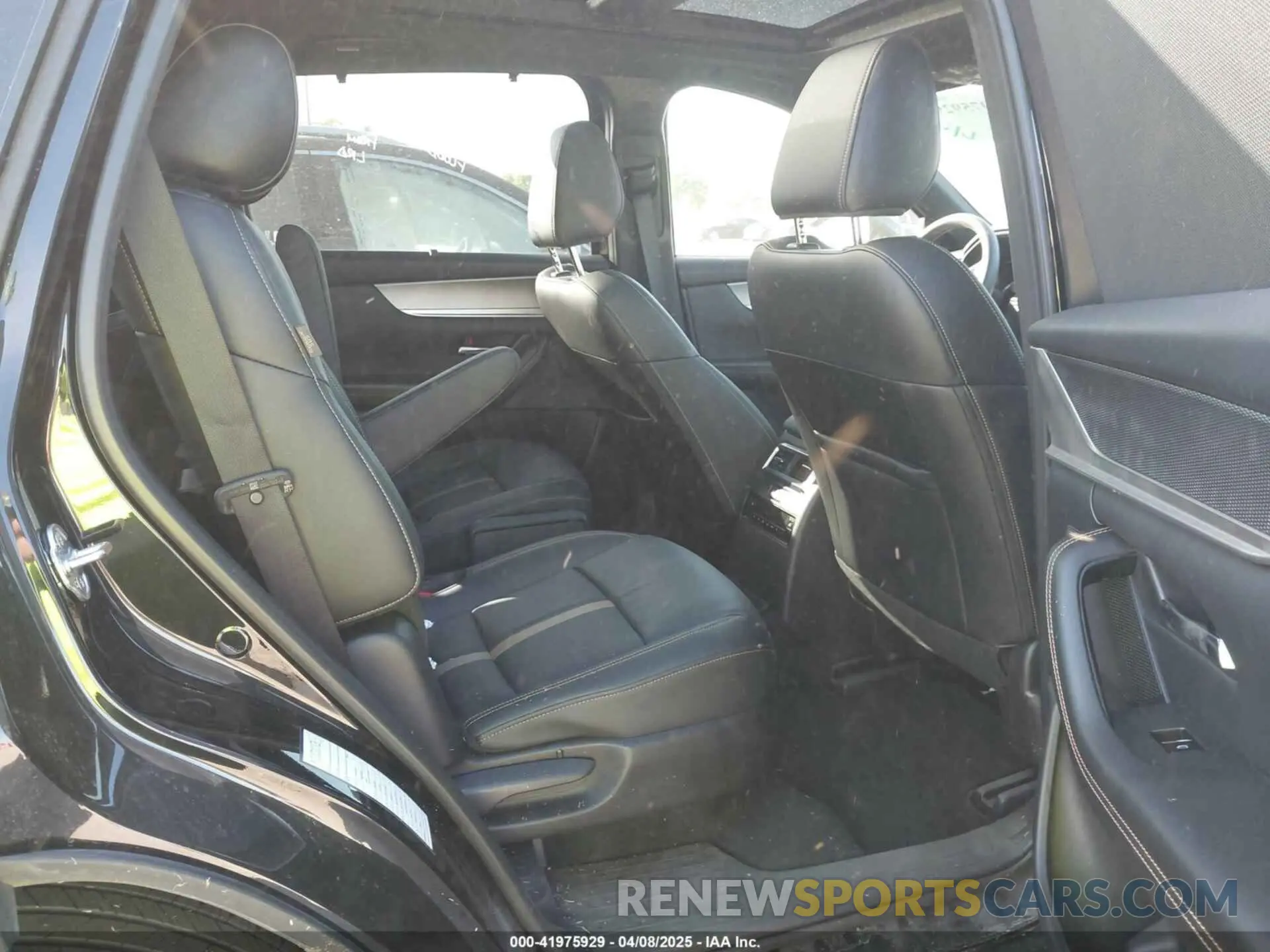 8 Photograph of a damaged car JM3KKEHD4S1218194 MAZDA CX-90 2025