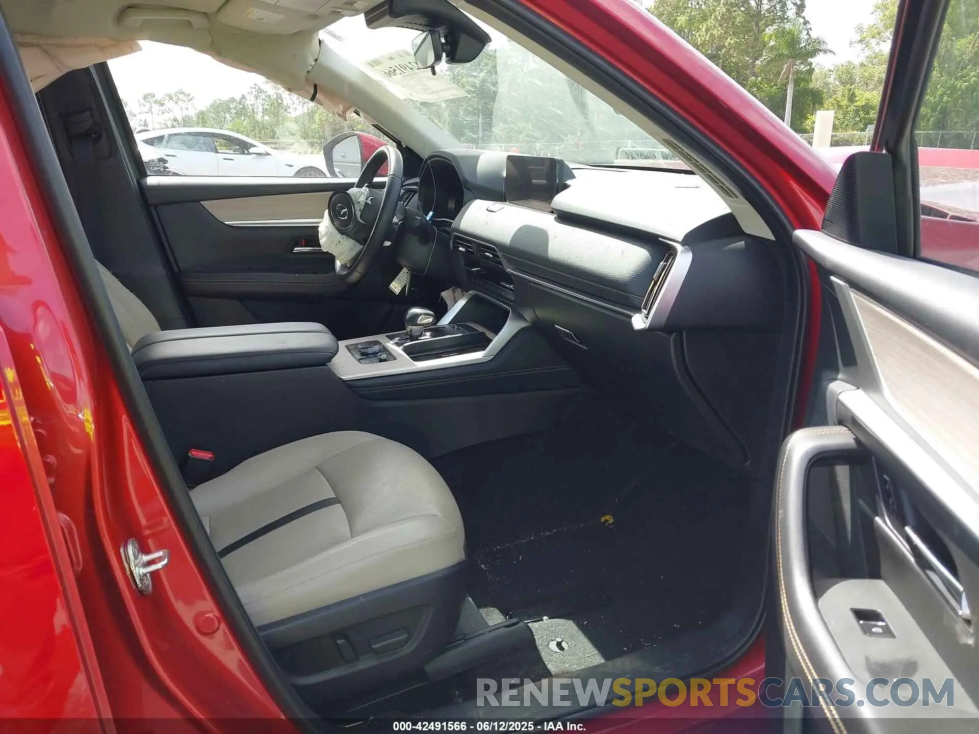 5 Photograph of a damaged car JM3KKBHA7R1131940 MAZDA CX-90 PHEV 2024