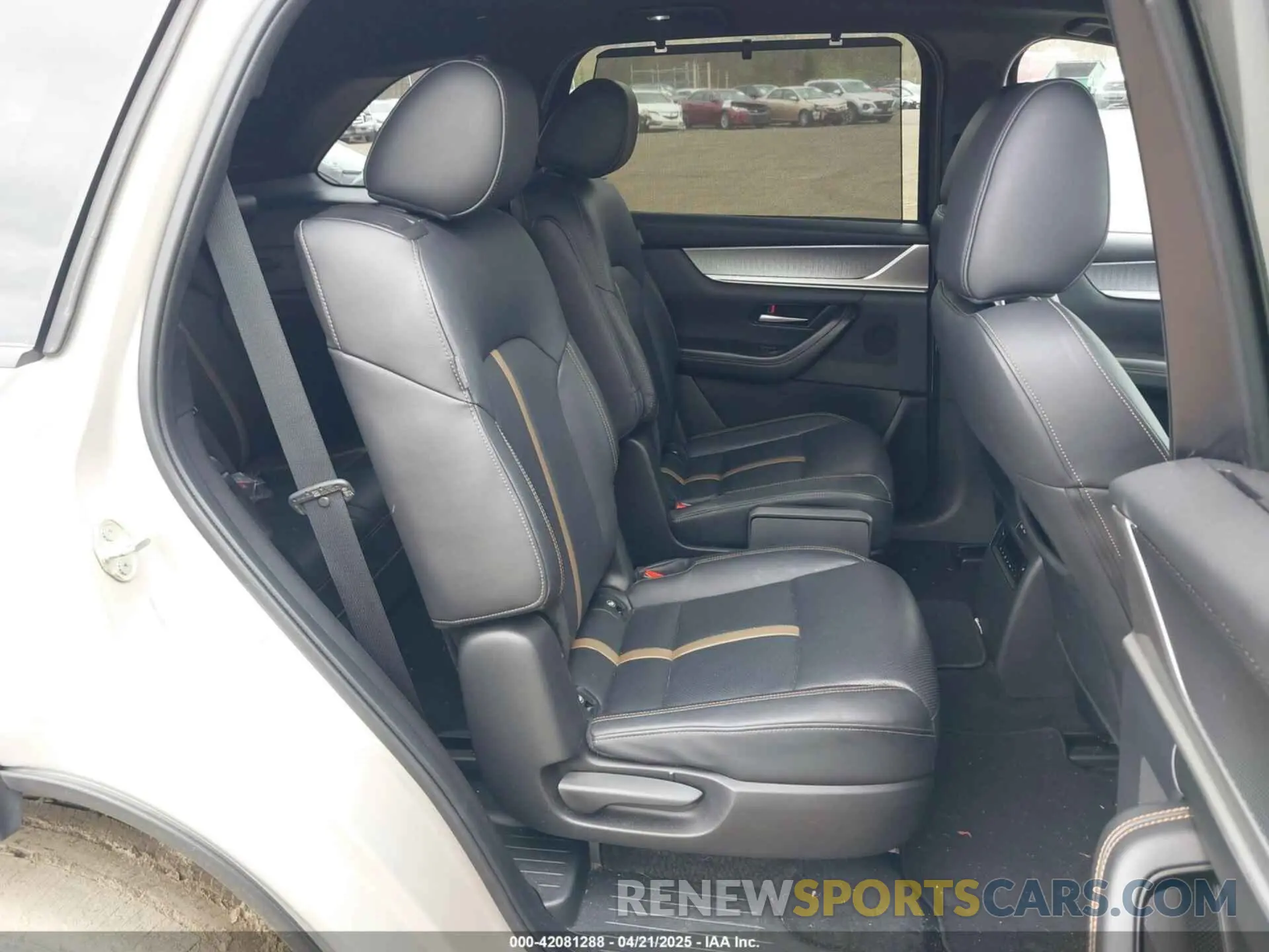 8 Photograph of a damaged car JM3KKEHAXR1103857 MAZDA CX-90 PHEV 2024