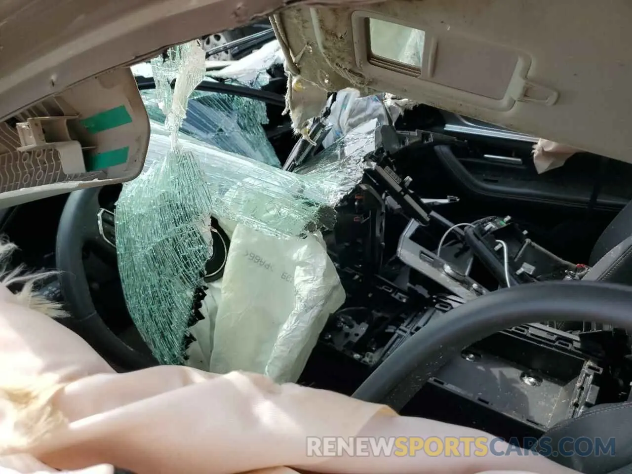 8 Photograph of a damaged car JM3KKBHA3R1150954 MAZDA CX-90 PREF 2024