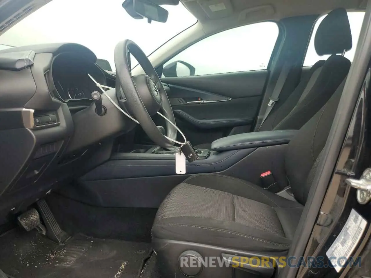 7 Photograph of a damaged car 3MVDMABL3LM113072 MAZDA CX30 2020