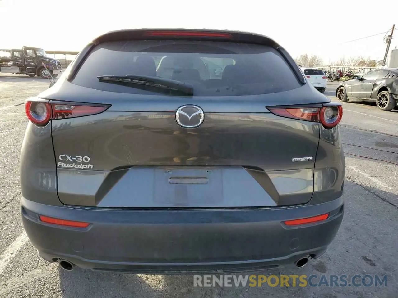 6 Photograph of a damaged car 3MVDMACL5LM134133 MAZDA CX30 2020