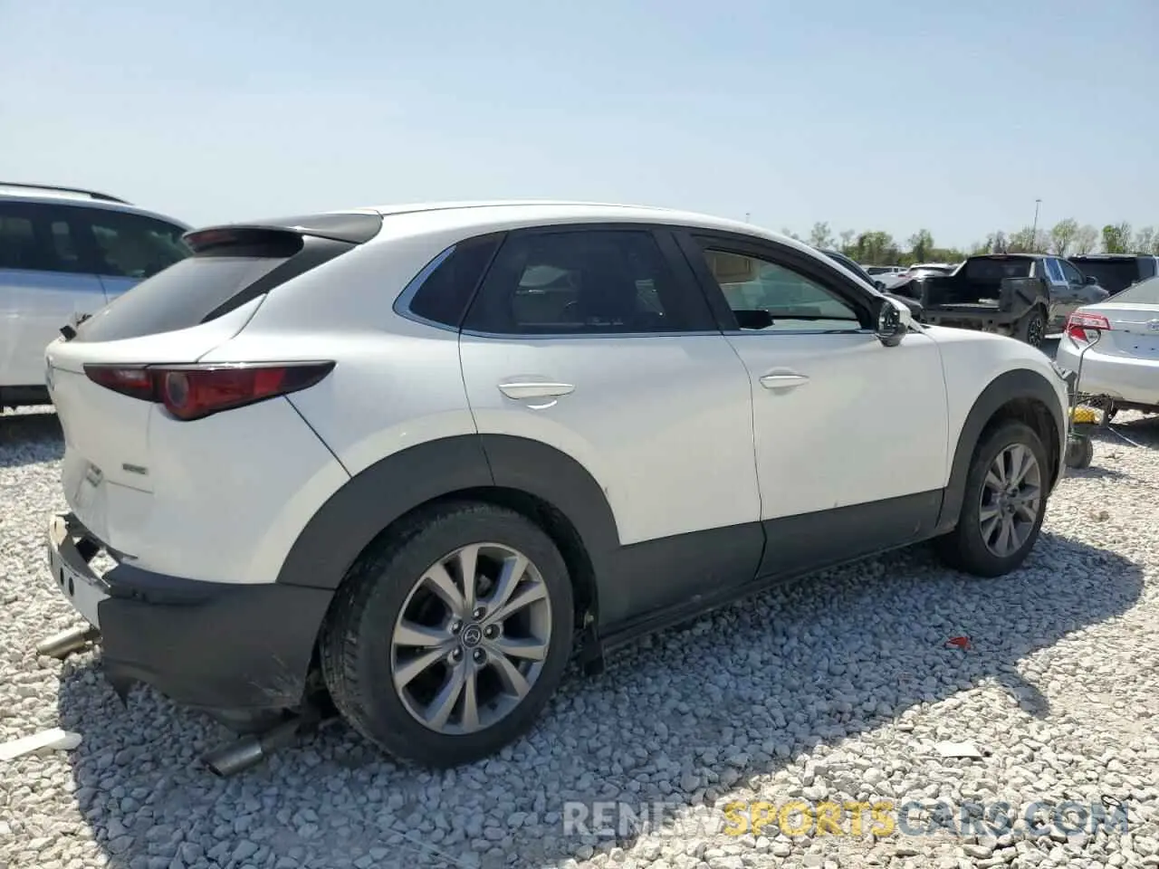 3 Photograph of a damaged car 3MVDMACL6LM139339 MAZDA CX30 2020
