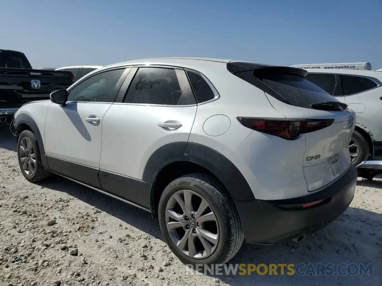 2 Photograph of a damaged car 3MVDMACLXLM115495 MAZDA CX30 2020