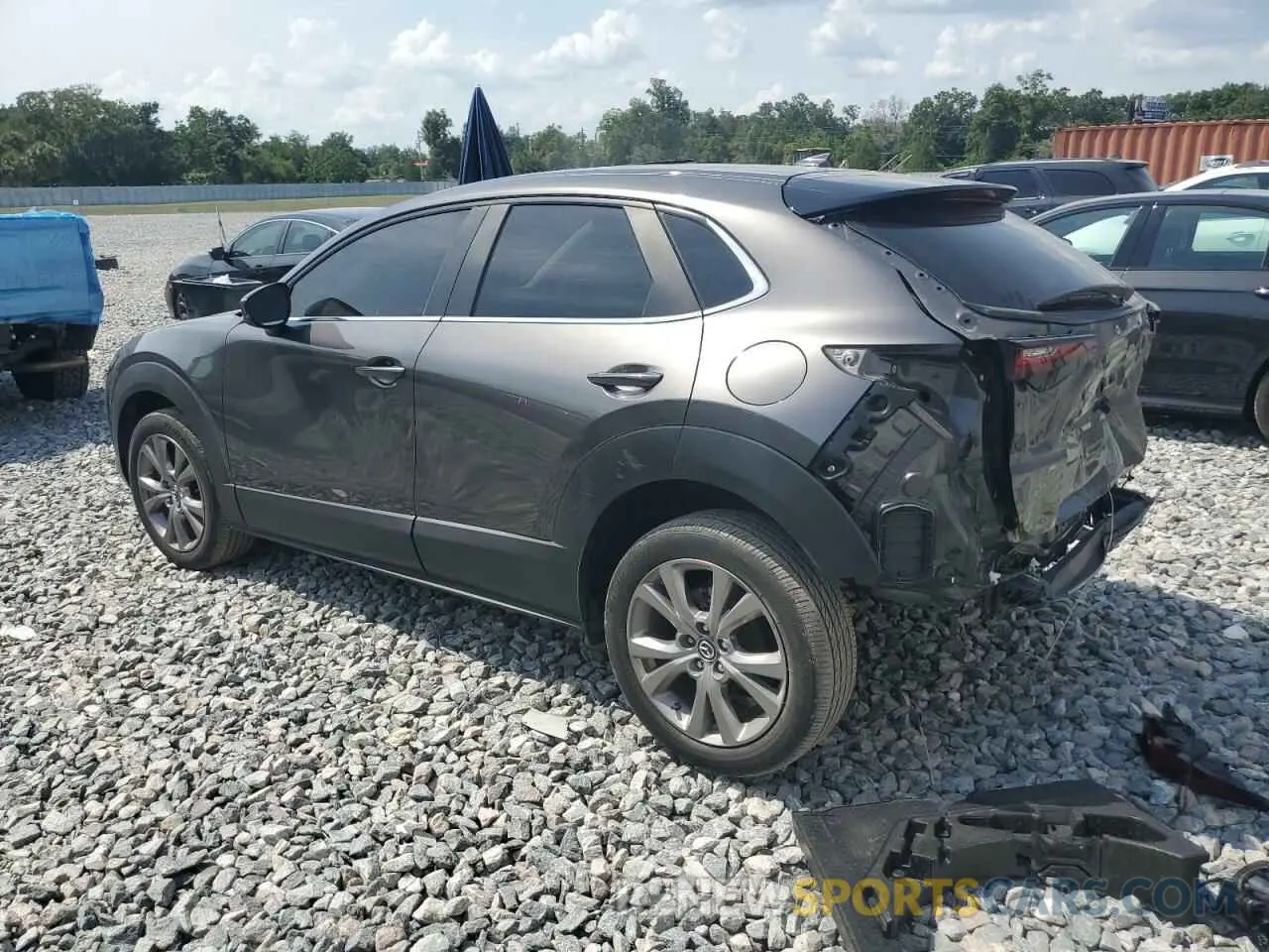 2 Photograph of a damaged car 3MVDMADL5LM120666 MAZDA CX30 2020
