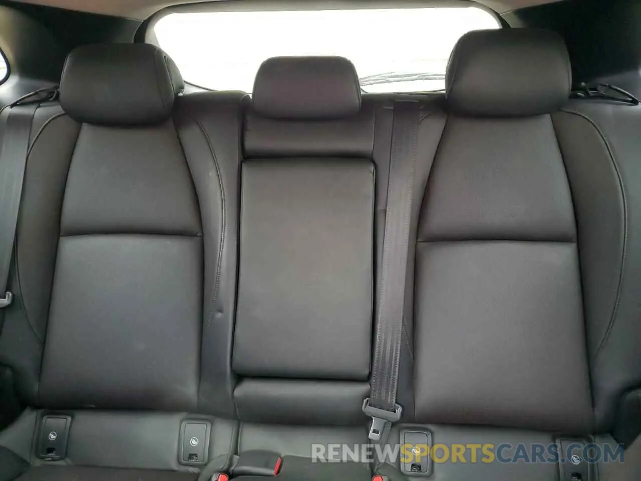 10 Photograph of a damaged car 3MVDMAEM7LM138769 MAZDA CX30 2020