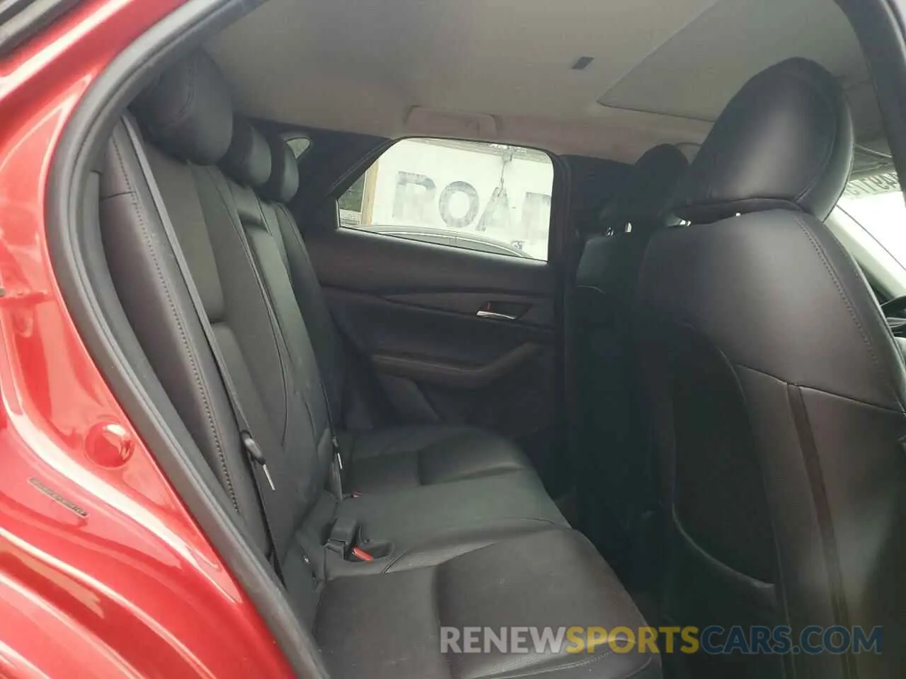 11 Photograph of a damaged car 3MVDMAEM7LM138769 MAZDA CX30 2020