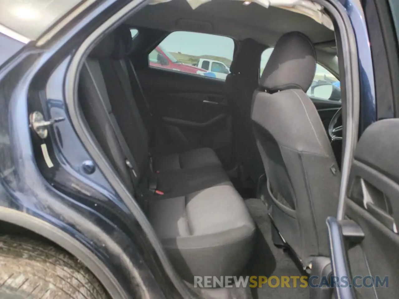 10 Photograph of a damaged car 3MVDMBBL3LM128600 MAZDA CX30 2020