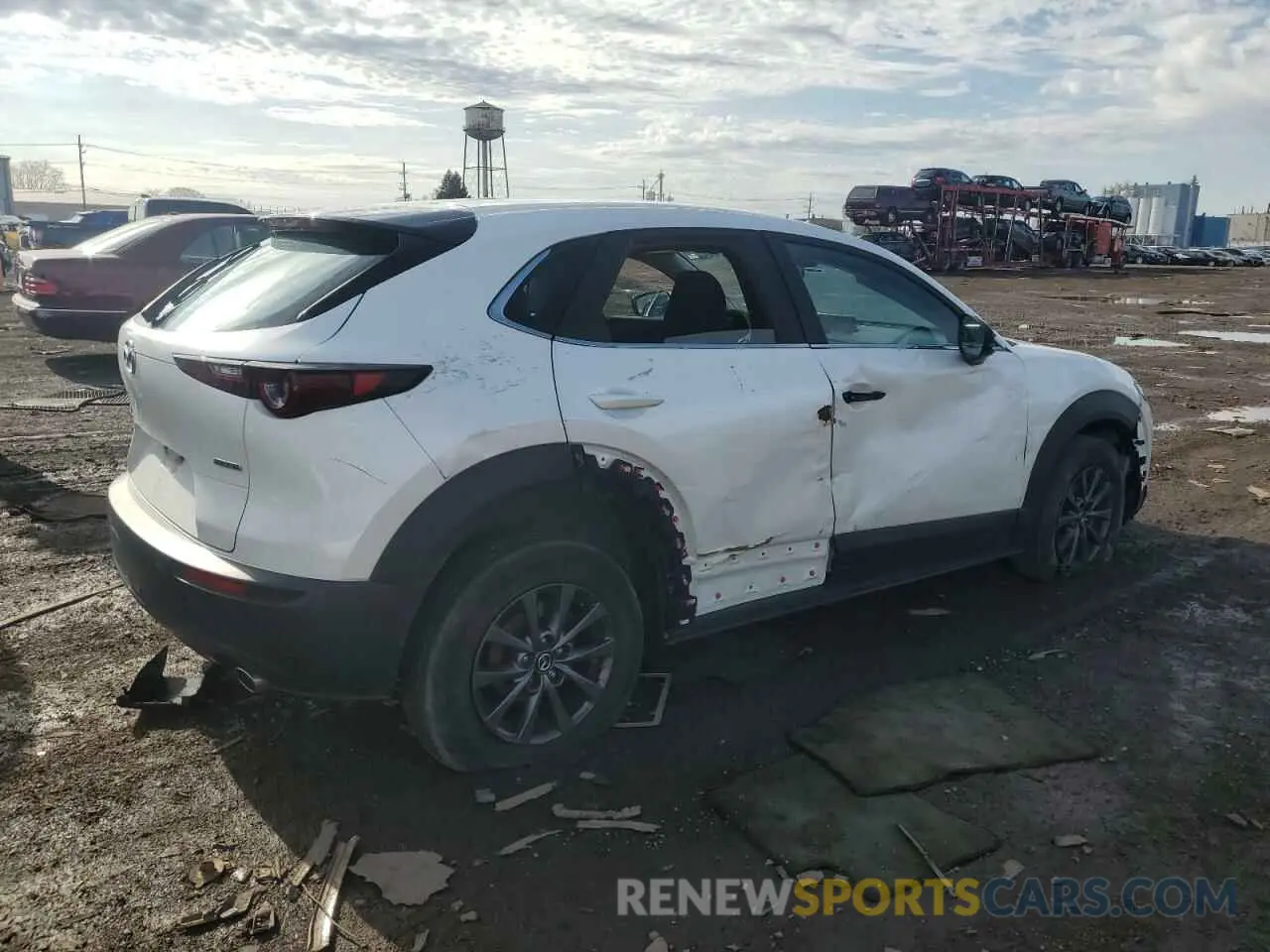 3 Photograph of a damaged car 3MVDMBBL7LM121035 MAZDA CX30 2020