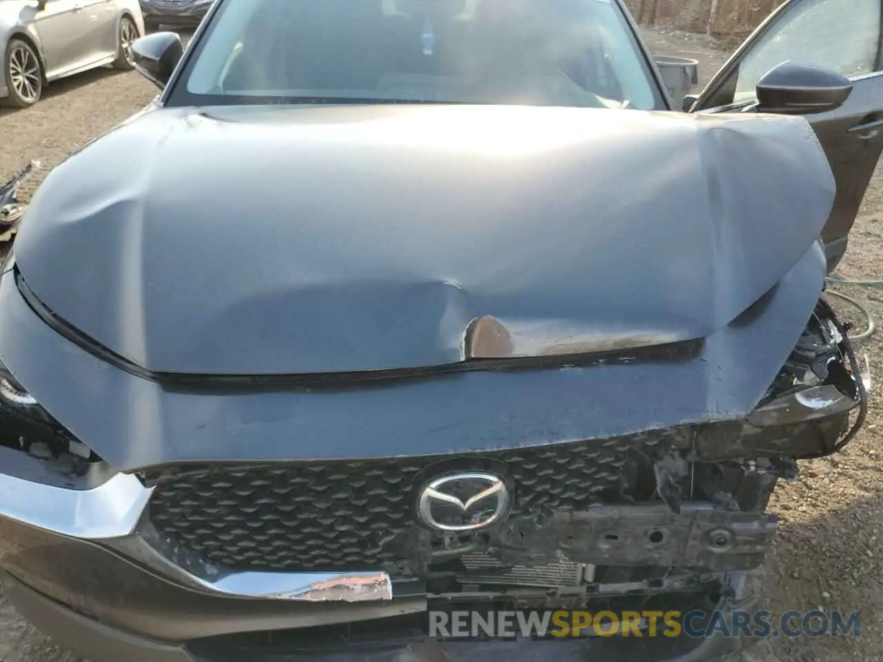 12 Photograph of a damaged car 3MVDMBCL1LM132787 MAZDA CX30 2020