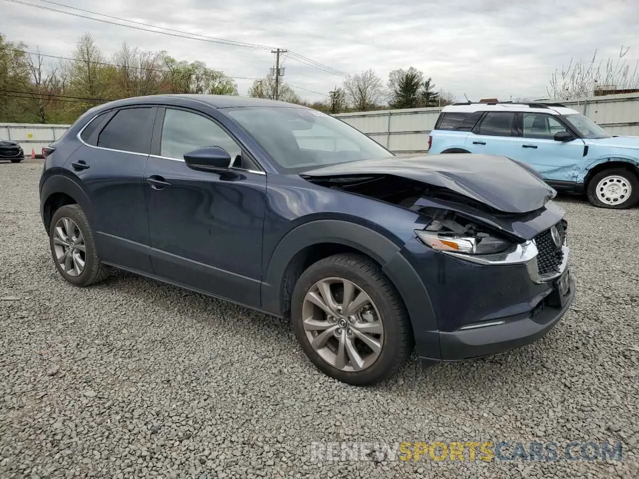 4 Photograph of a damaged car 3MVDMBCL2LM119689 MAZDA CX30 2020