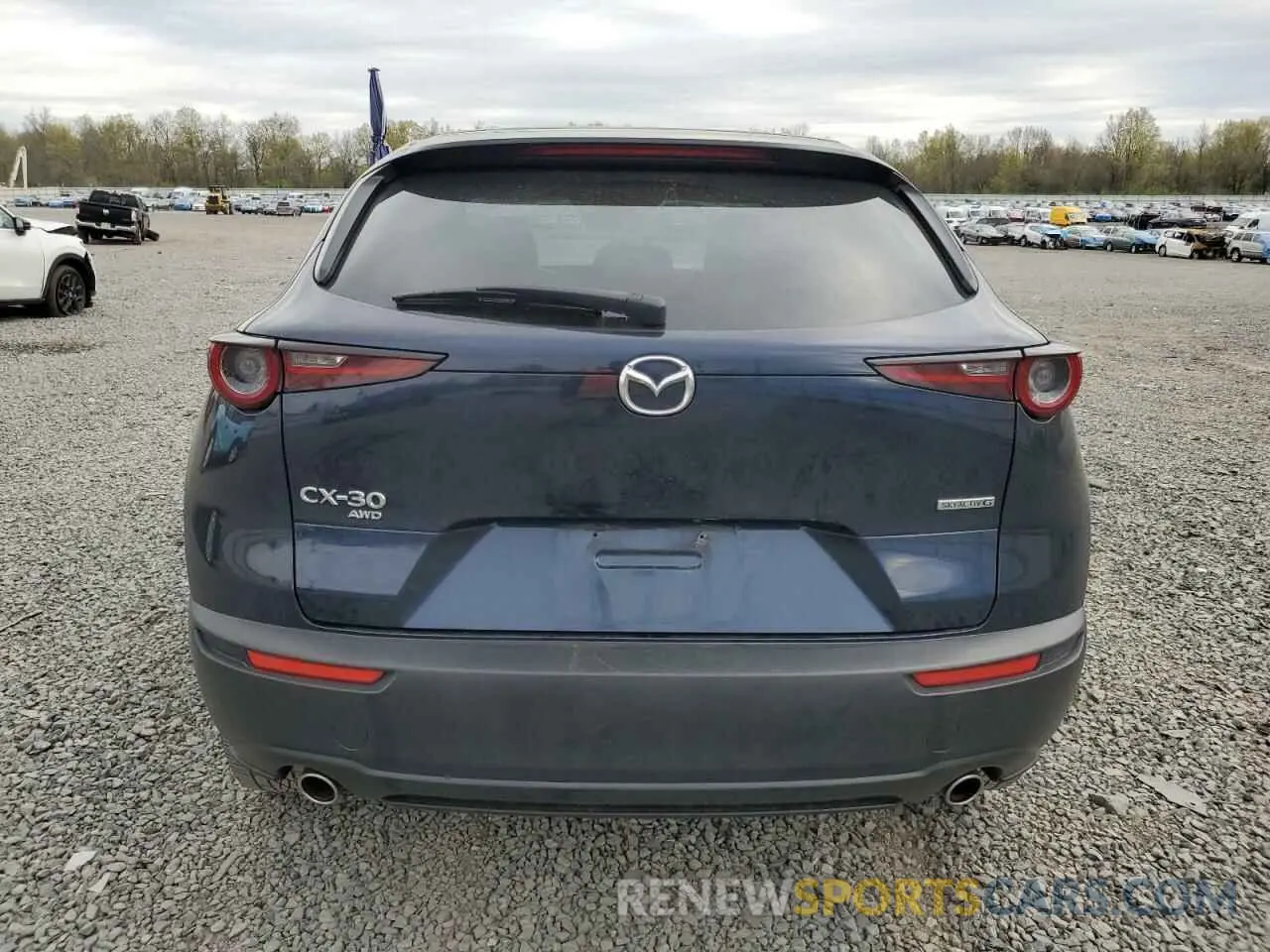 6 Photograph of a damaged car 3MVDMBCL2LM119689 MAZDA CX30 2020