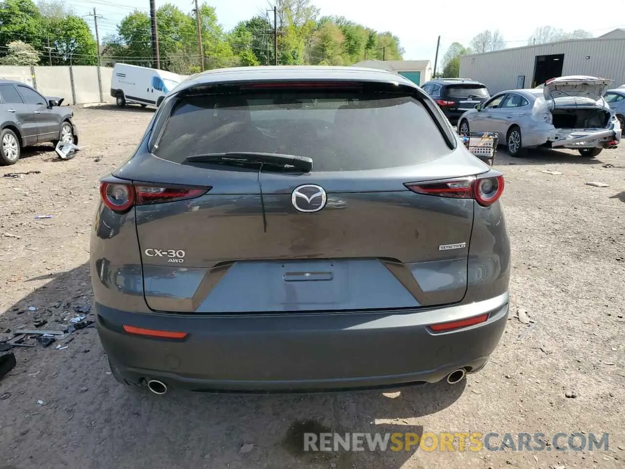 6 Photograph of a damaged car 3MVDMBCL7LM123883 MAZDA CX30 2020