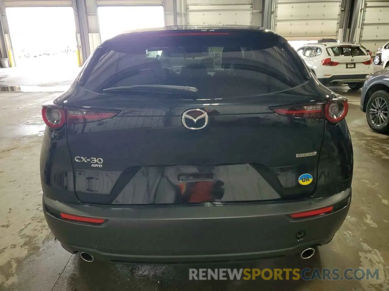6 Photograph of a damaged car 3MVDMBCLXLM117155 MAZDA CX30 2020