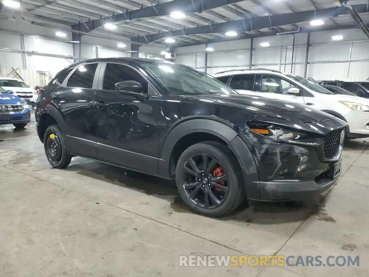 4 Photograph of a damaged car 3MVDMBDL0LM131466 MAZDA CX30 2020
