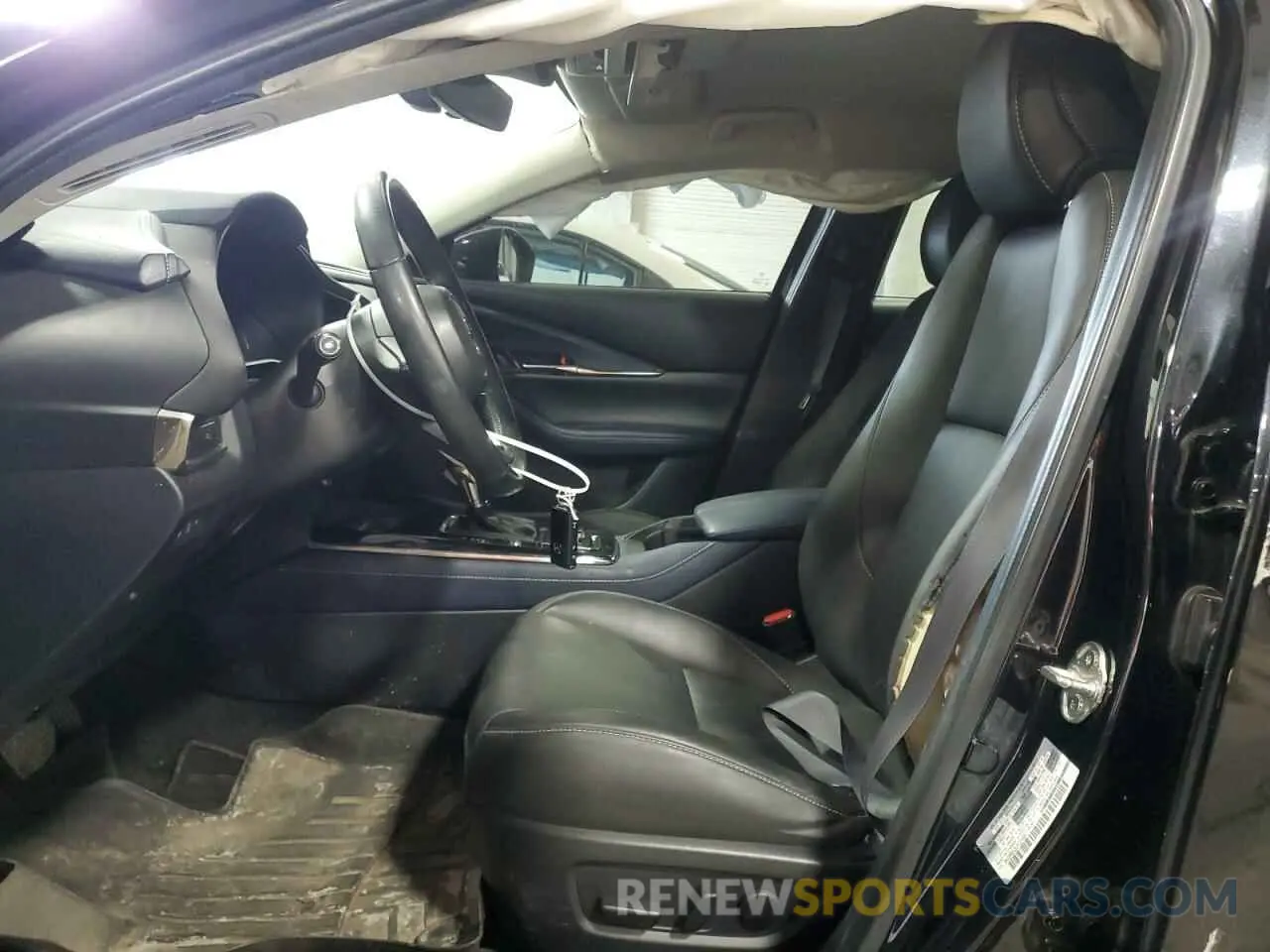 7 Photograph of a damaged car 3MVDMBDL0LM131466 MAZDA CX30 2020