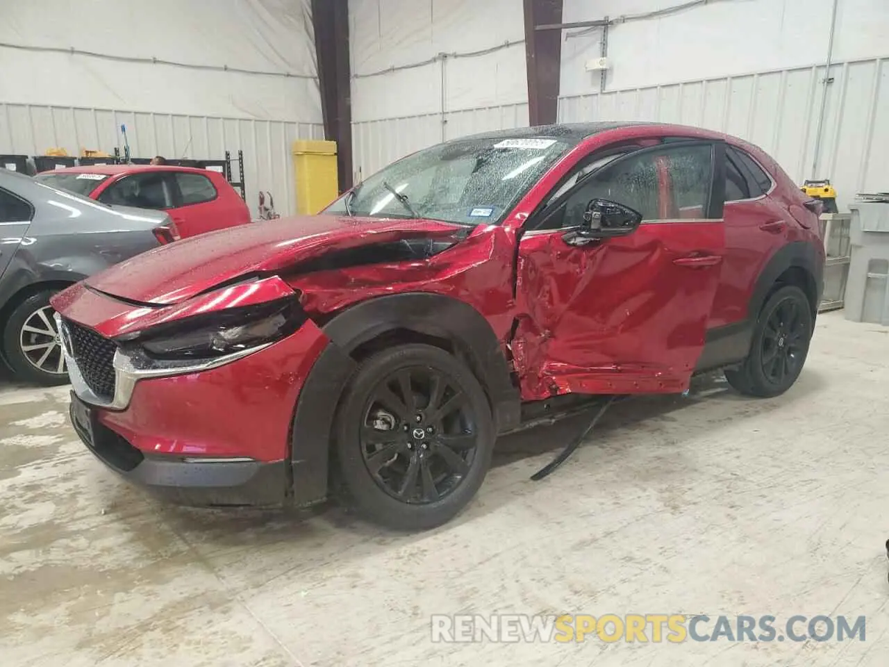 1 Photograph of a damaged car 3MVDMBDL1LM130214 MAZDA CX30 2020