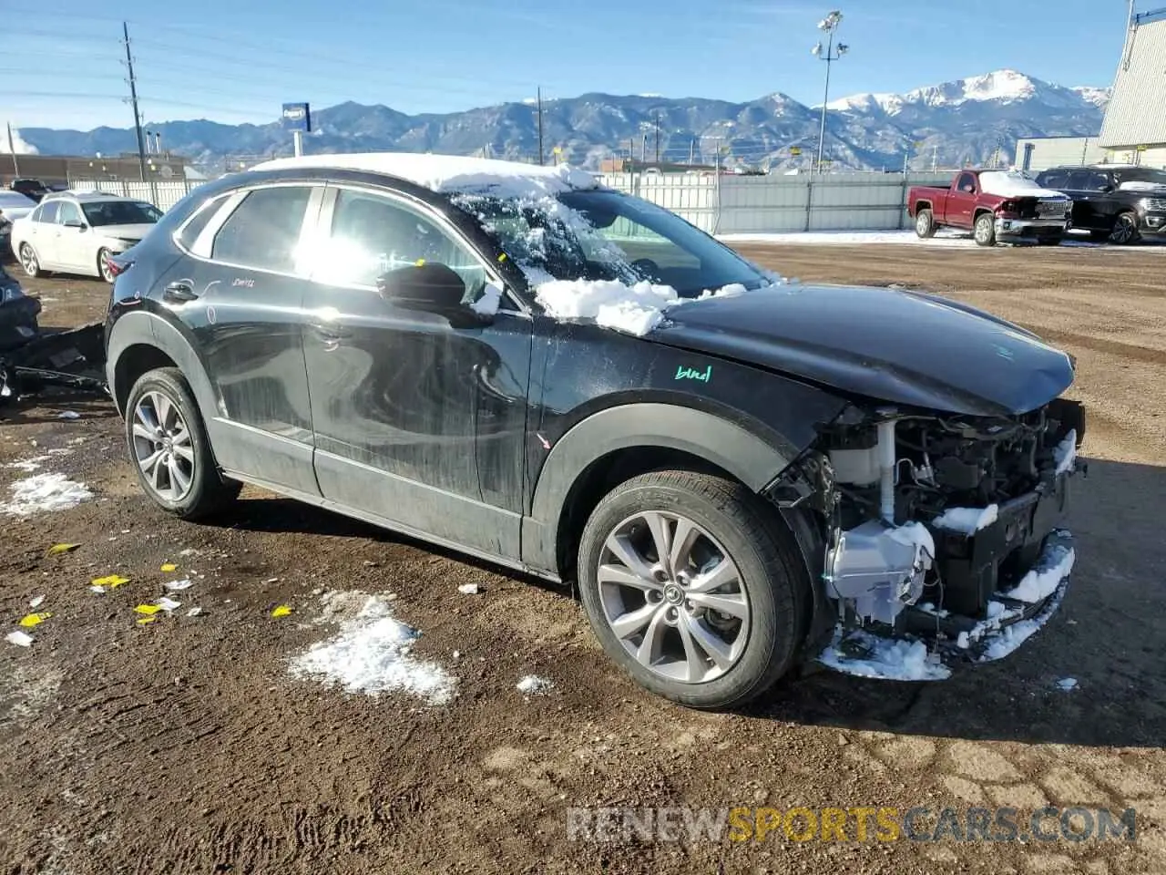 4 Photograph of a damaged car 3MVDMBDL3LM127038 MAZDA CX30 2020